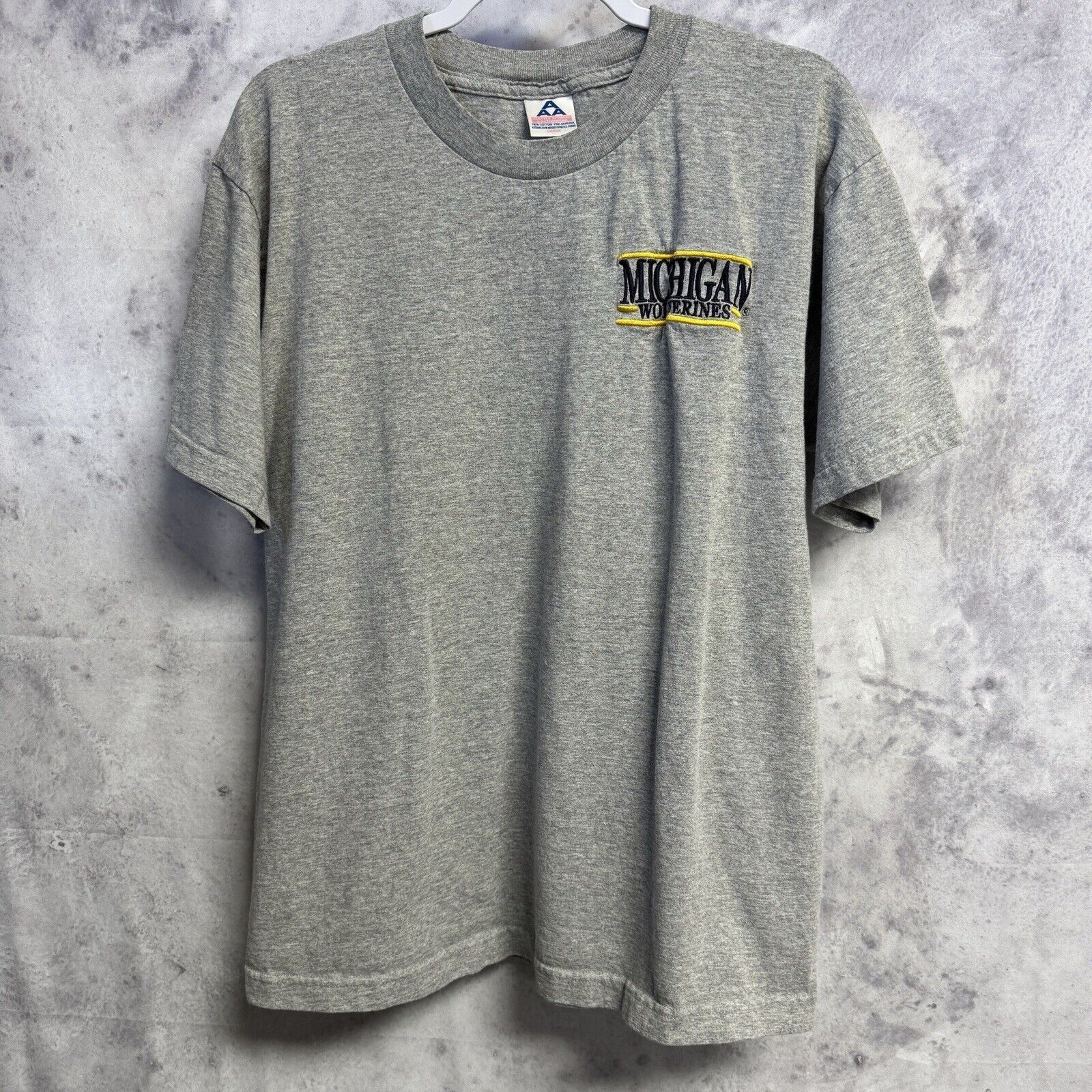 Vintage Vintage Michigan Wolverines T Shirt Mens Large Gray Embroide Size US L / EU 52-54 / 3 - 1 Thumbnail
