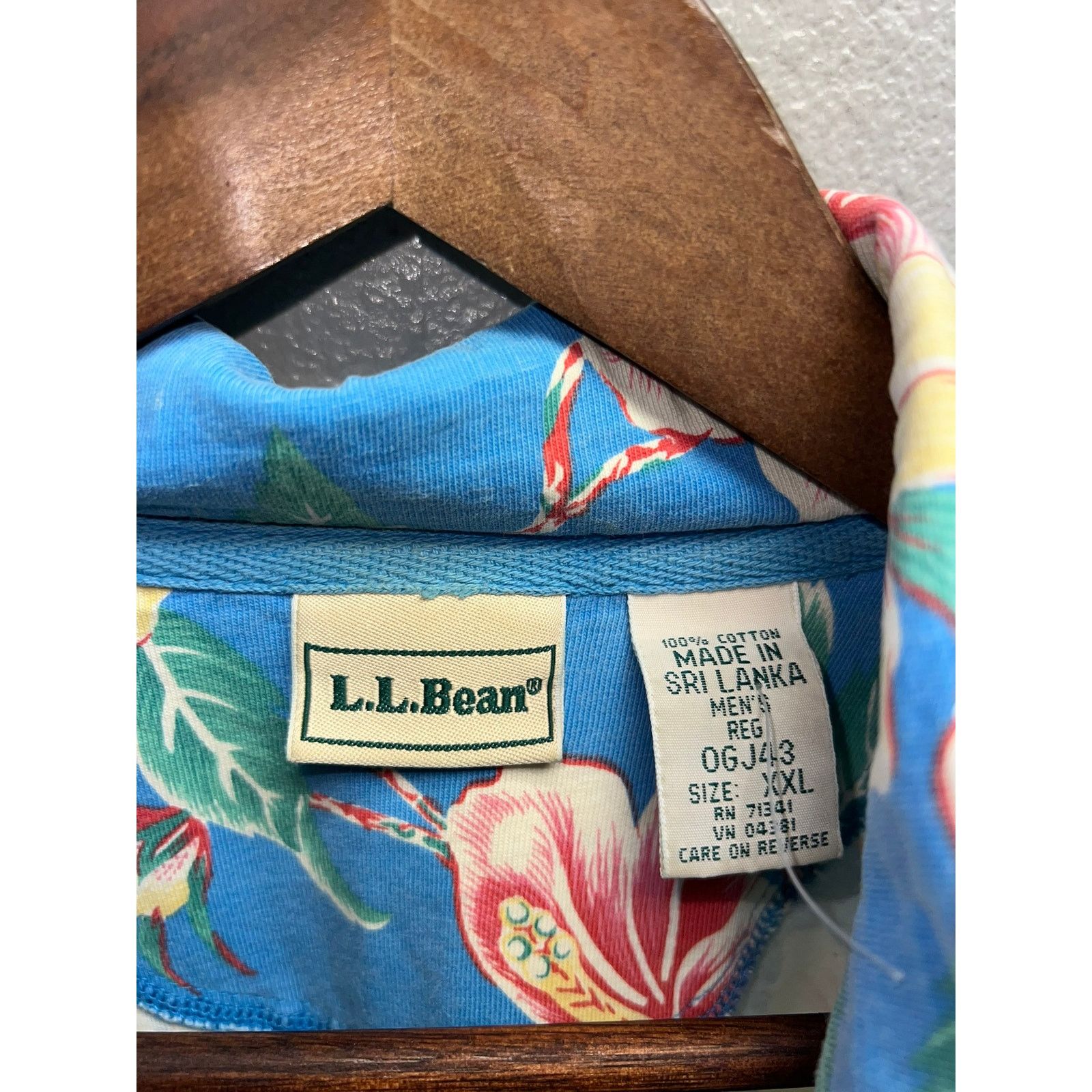 L.L. Bean Vintage LL Bean Hawaiian Shirt 1/4 Button Blue Top VTG 2XL Size US XXL / EU 58 / 5 - 7 Thumbnail