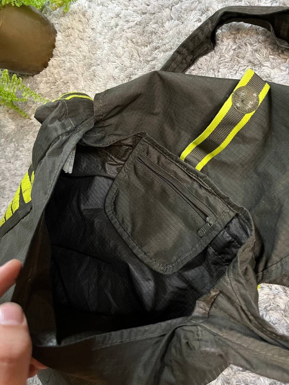 Nike × Vintage 00s Nike Bag Vintage Streetwear Big Logo Swoosh Rare Size ONE SIZE - 9 Thumbnail