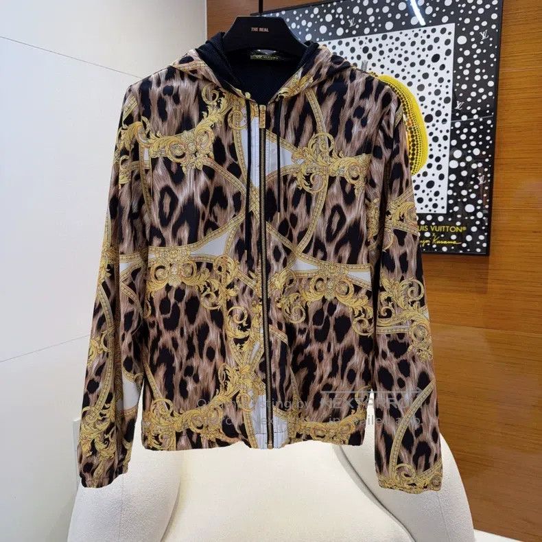 Versace Versace Medusa leopard print zip hooded jacket Size US L / EU 52-54 / 3 - 1 Thumbnail