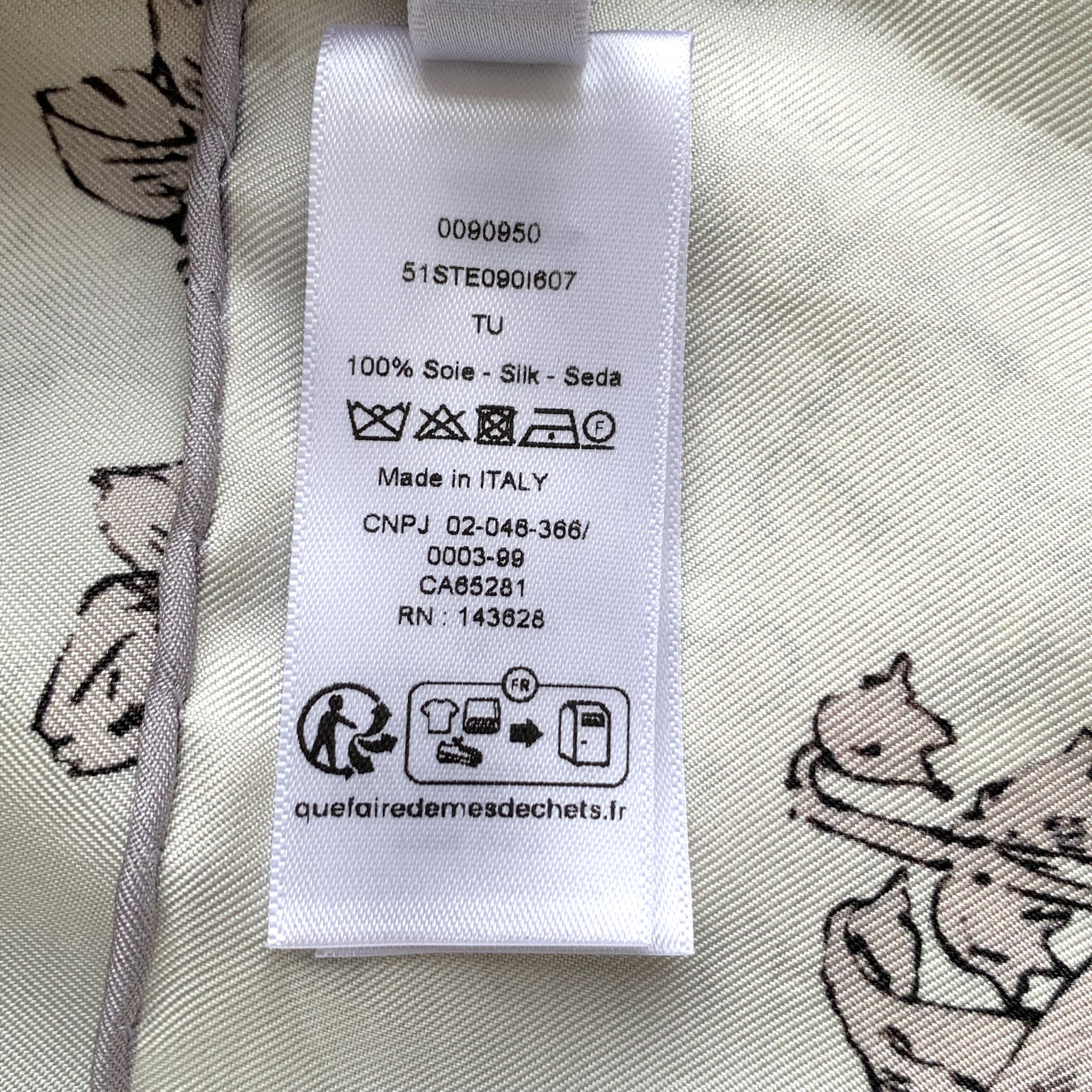 Dior Dior Star & Animal Print Silk Scarf White (90×90 cm) Size ONE SIZE - 7 Thumbnail