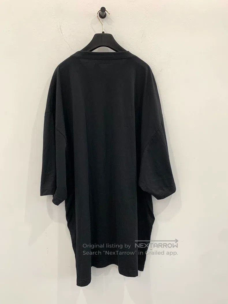 Balenciaga Balenciaga Double B Printed Black Crewneck Short Sleeve Size US L / EU 52-54 / 3 - 3 Thumbnail