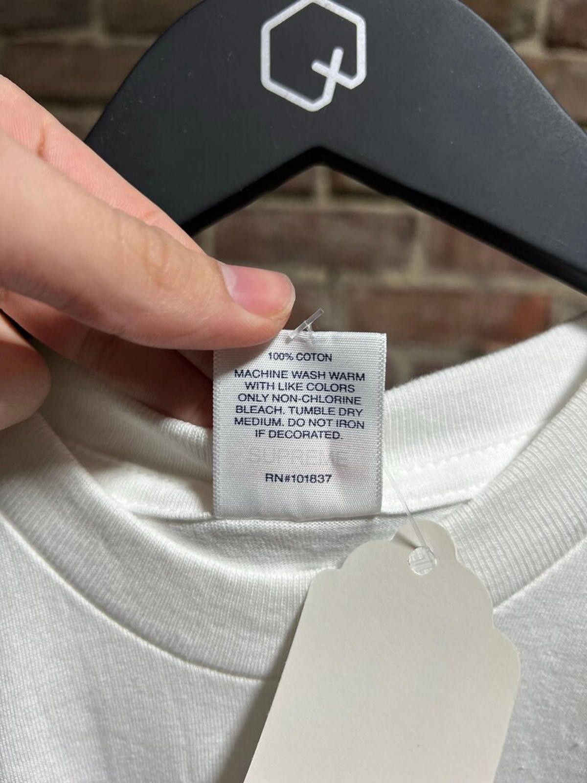 Supreme Supreme Bed Tee White Sz. M Size US M / EU 48-50 / 2 - 4 Thumbnail