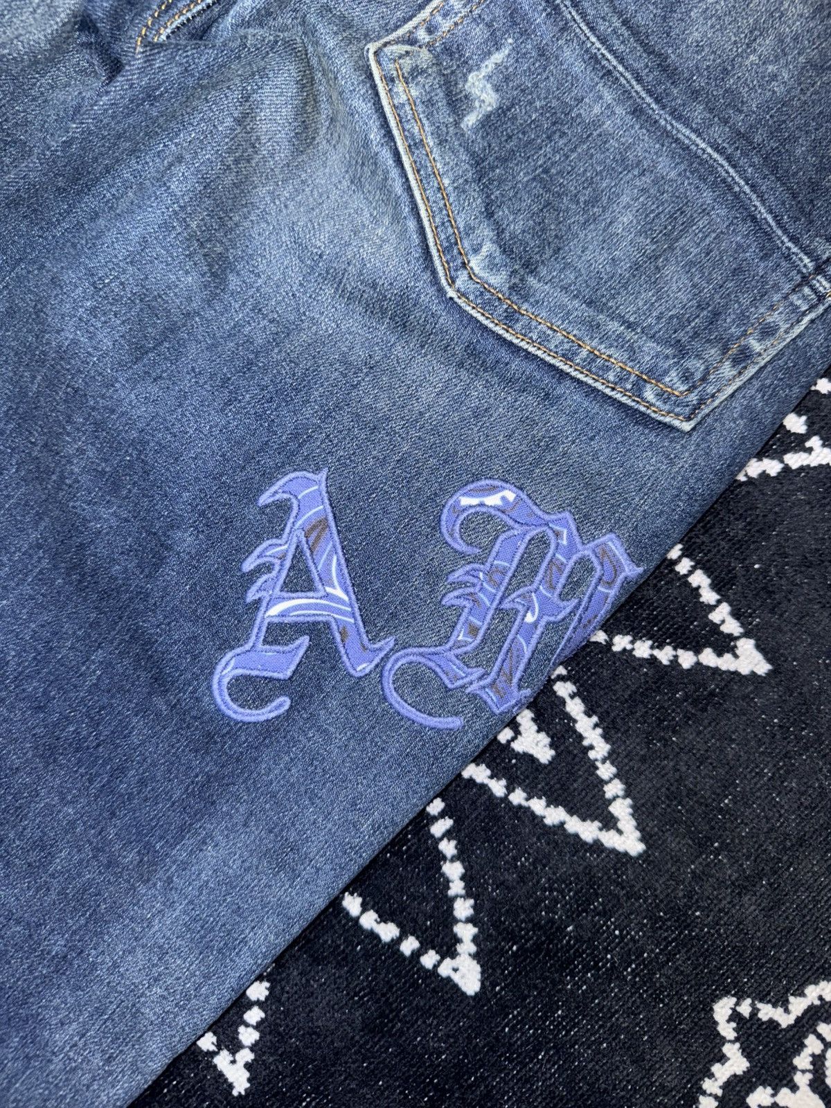 Amiri AMIRI BANDANA PURPLE ENGLISH LOGO JEANS Size US 30 / EU 46 - 20 Thumbnail