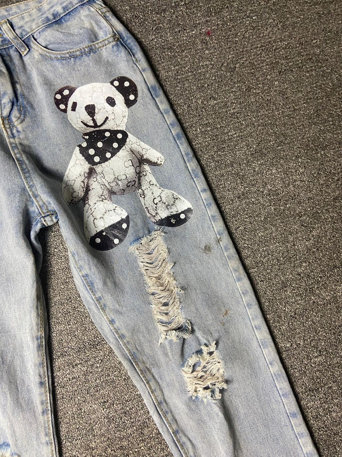 Japanese Brand Japanese Brand Distressed Printed Ripped Jeans (165) Size 27" / US 4 / IT 40 - 9 Thumbnail