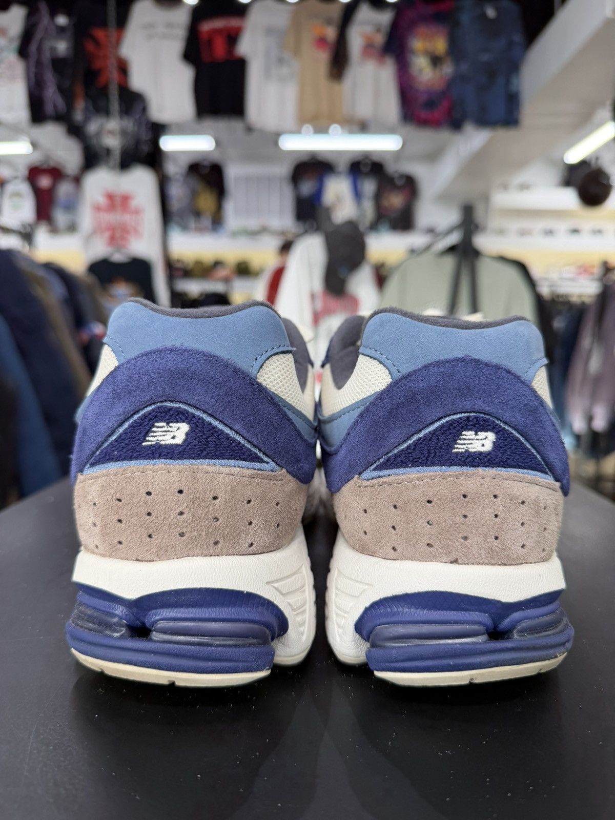 New Balance New Balance 2002R Light Cream Purple Size 10.5 (2022) Size US 10.5 / EU 43-44 - 5 Thumbnail
