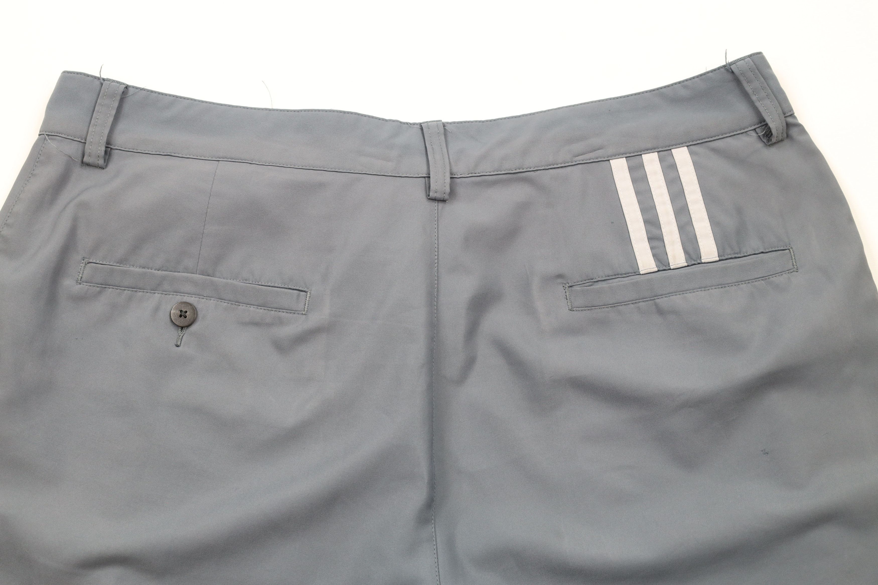 Adidas × Vintage Adidas Golf Spell Out Flat Front Golfing Chino Shorts Gray Size US 34 / EU 50 - 10 Thumbnail