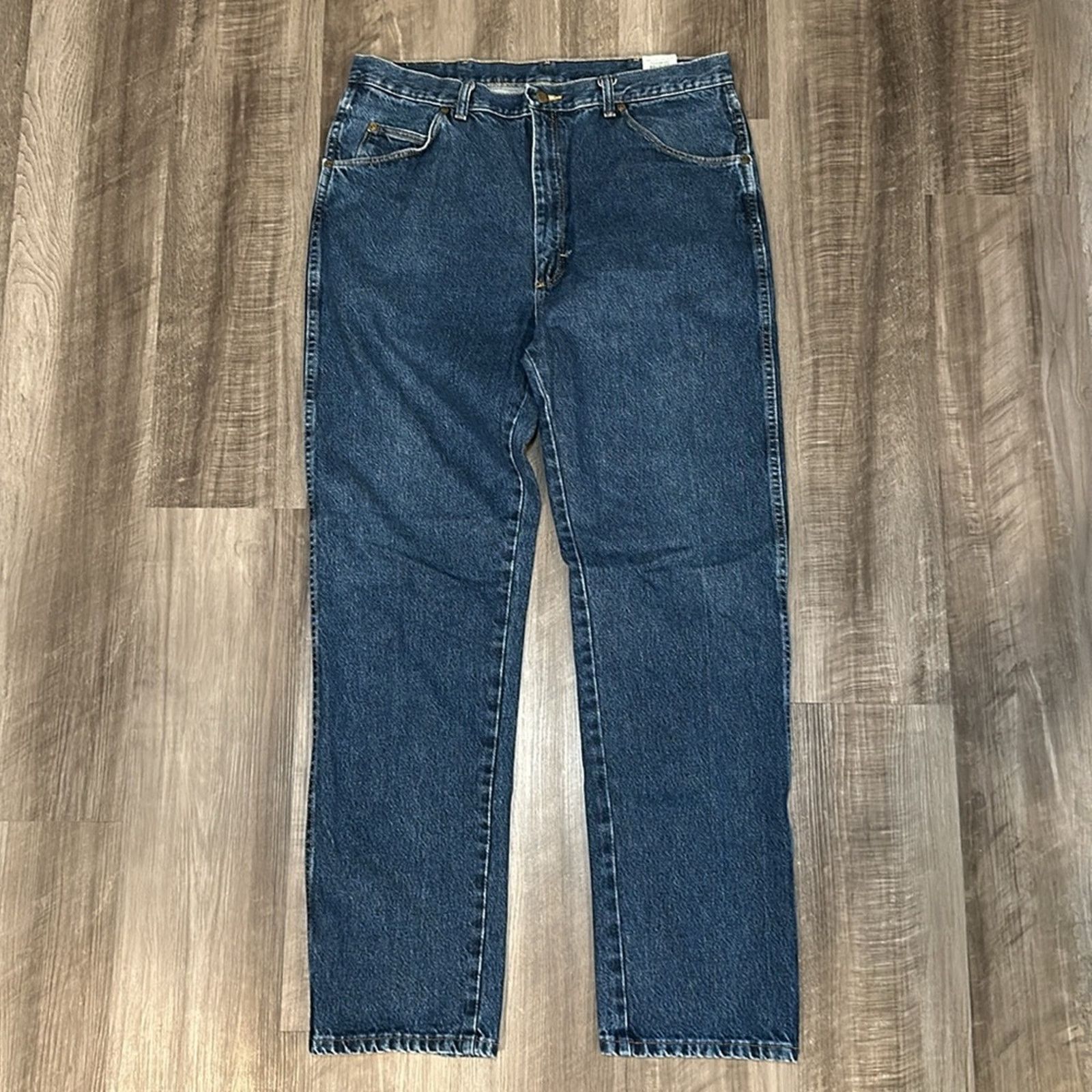 Wrangler Wrangler Rugged Wear Classic Fit Jeans - 38x34 Size US 38 / EU 54 - 2 Thumbnail
