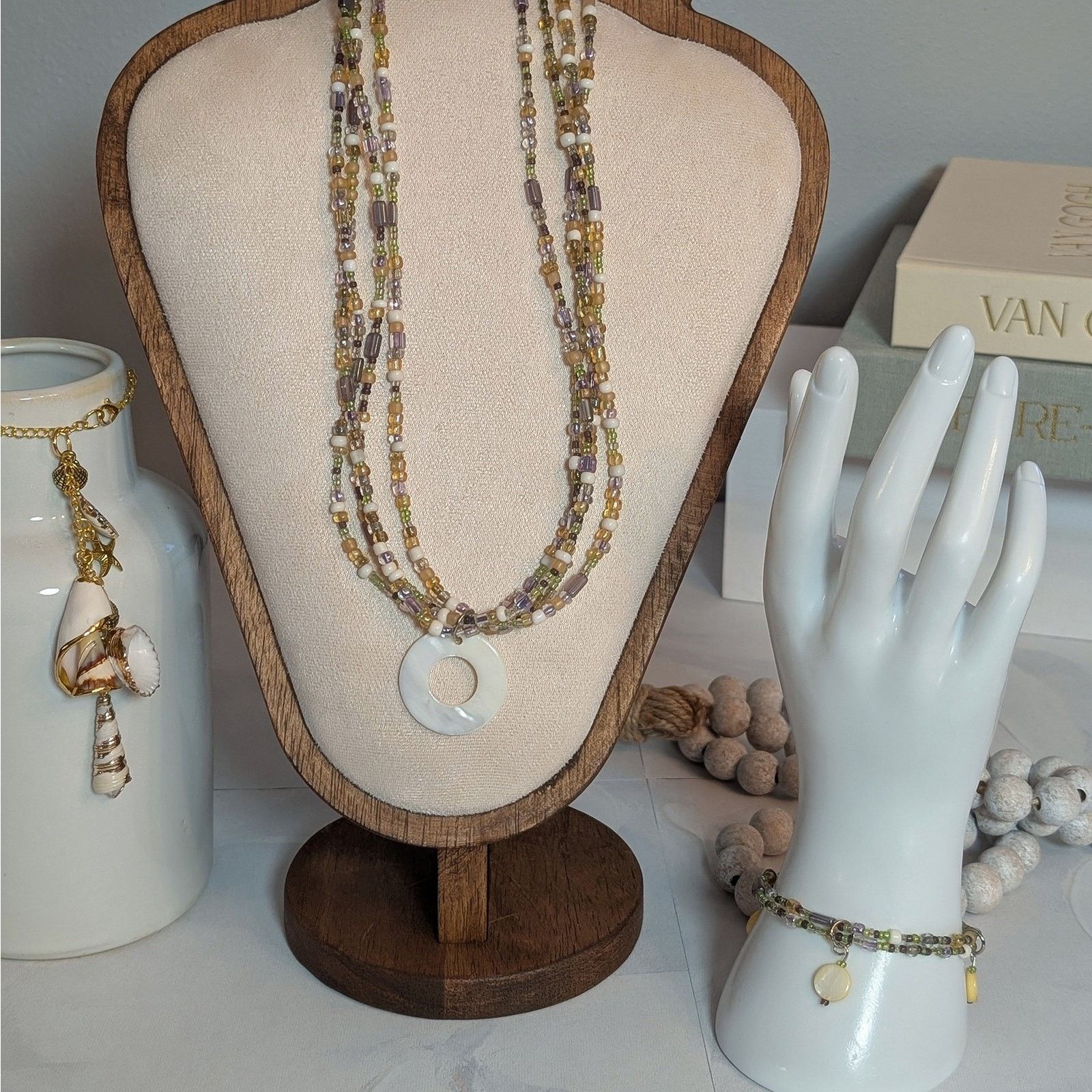Vintage VTG 1980s 20" Layered Beaded MOP Disc Pendant Necklace Set Size ONE SIZE - 2 Thumbnail