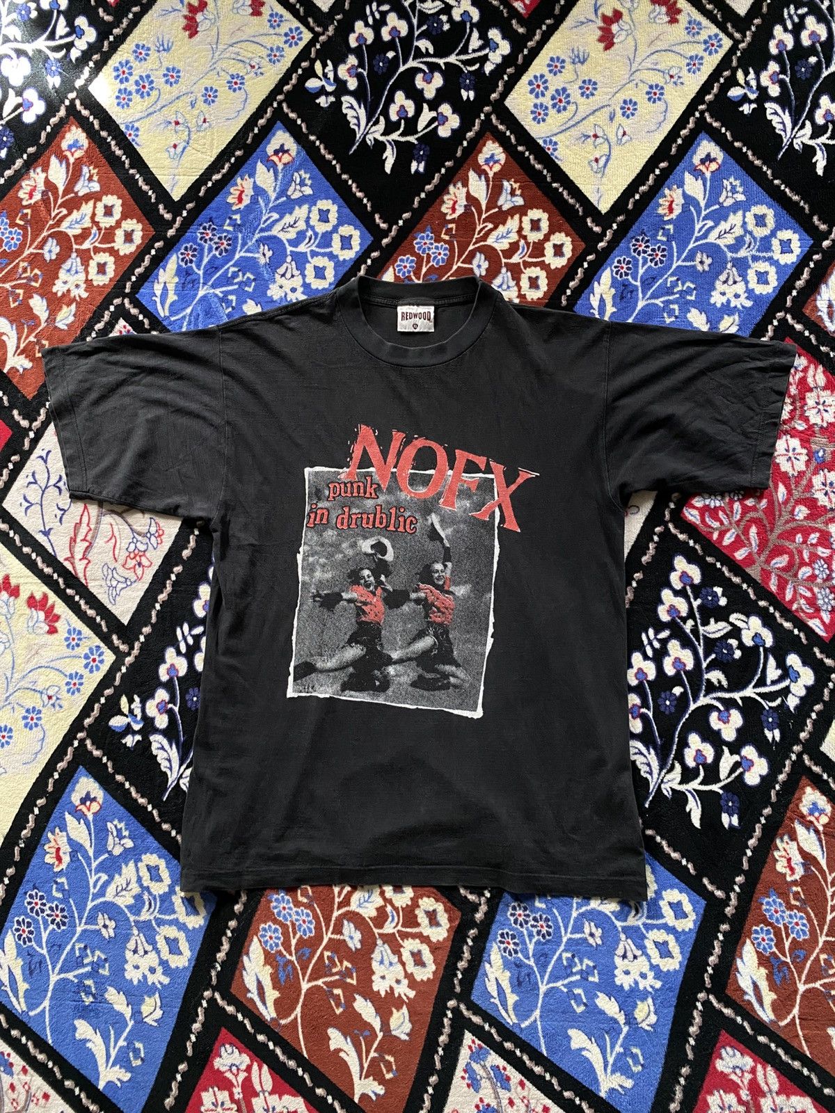 Band Tees RARE Vintage Nofx Punk In Drublic Tshirt Black Version Size US XL / EU 56 / 4 - 1 Thumbnail