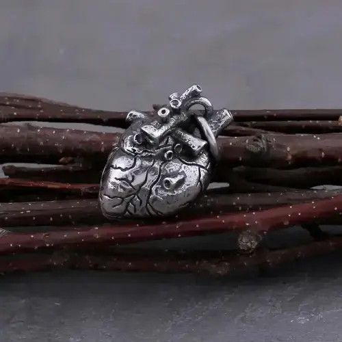 Vintage Anatomical Heart Pendant Necklace Size ONE SIZE - 5 Thumbnail
