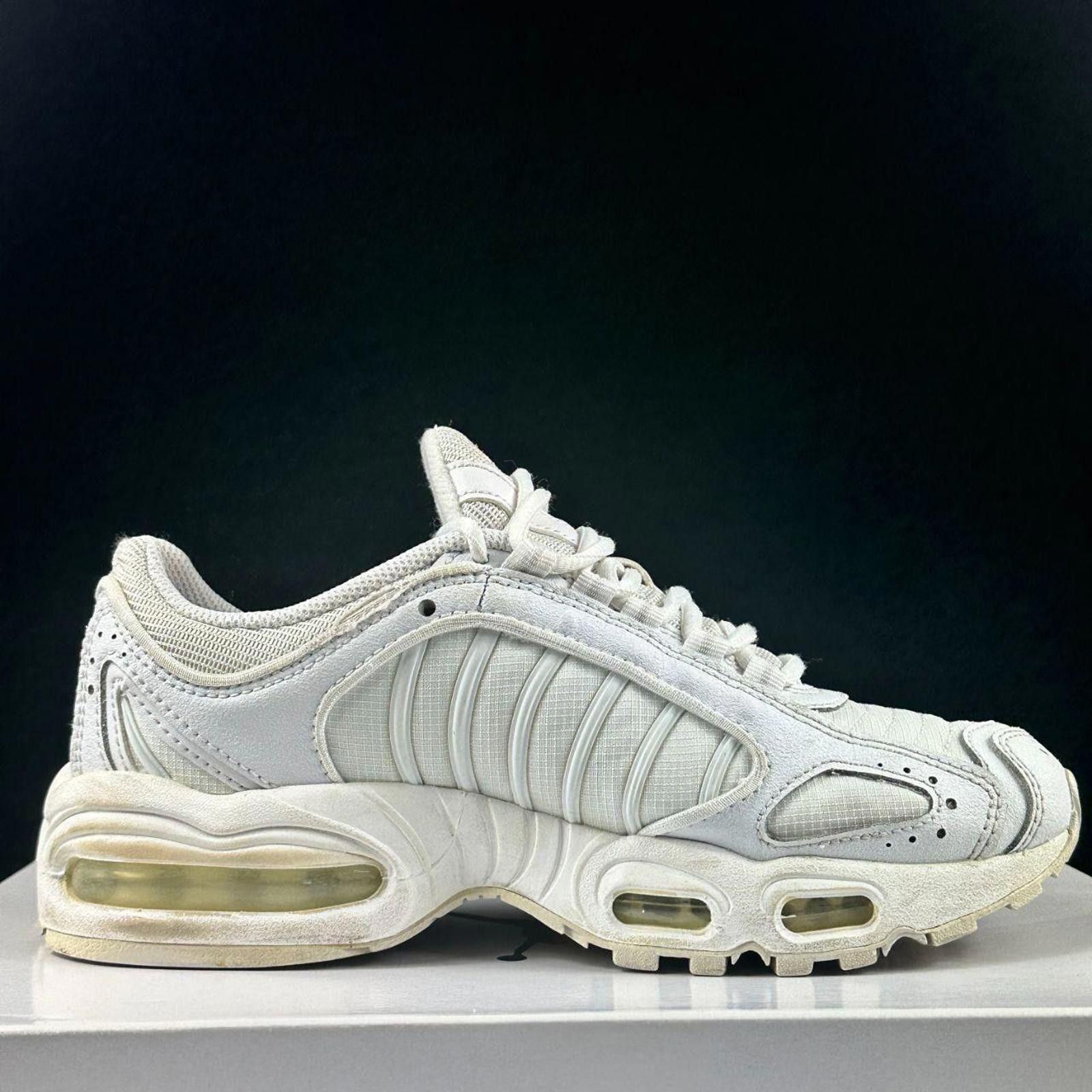 Nike Nike Air Max Tailwind IV — US 7 / UK 4.5 / EU 38 Size US 6.5 / IT 36.5 - 2 Thumbnail