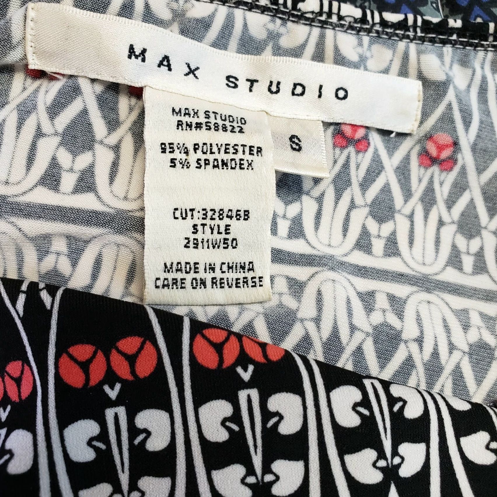 Vintage Max Studio Womens Dress Sz Small Black Pink Striped Draped Neck Dress Shift 95% polyester 5% spandex Knee Length Pullover Womens Size S / US 4 / IT 40 - 5 Thumbnail