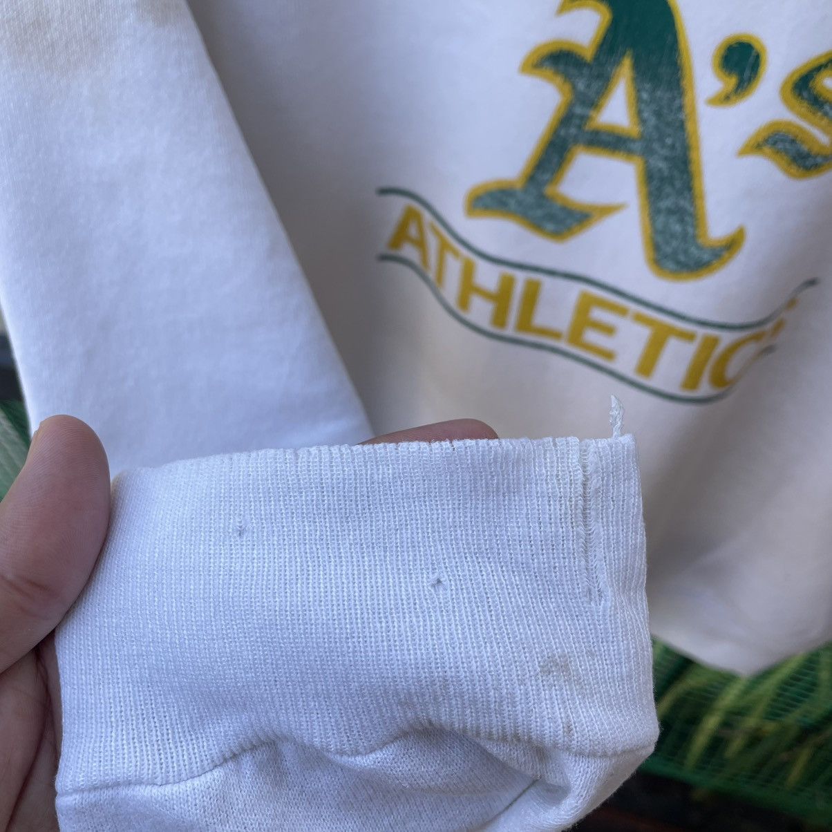 MLB 🔥Vintage 80s Oakland Athletics MLB Distress Boxy Sweatshirts Size US L / EU 52-54 / 3 - 10 Thumbnail