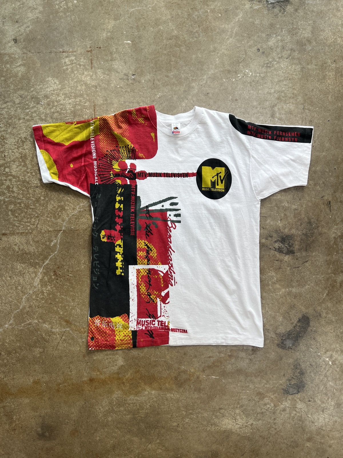 Vintage Vintage 90s MTV AOP Musik Fernsehen Single Stitch Tee XL Size US XL / EU 56 / 4 - 2 Thumbnail