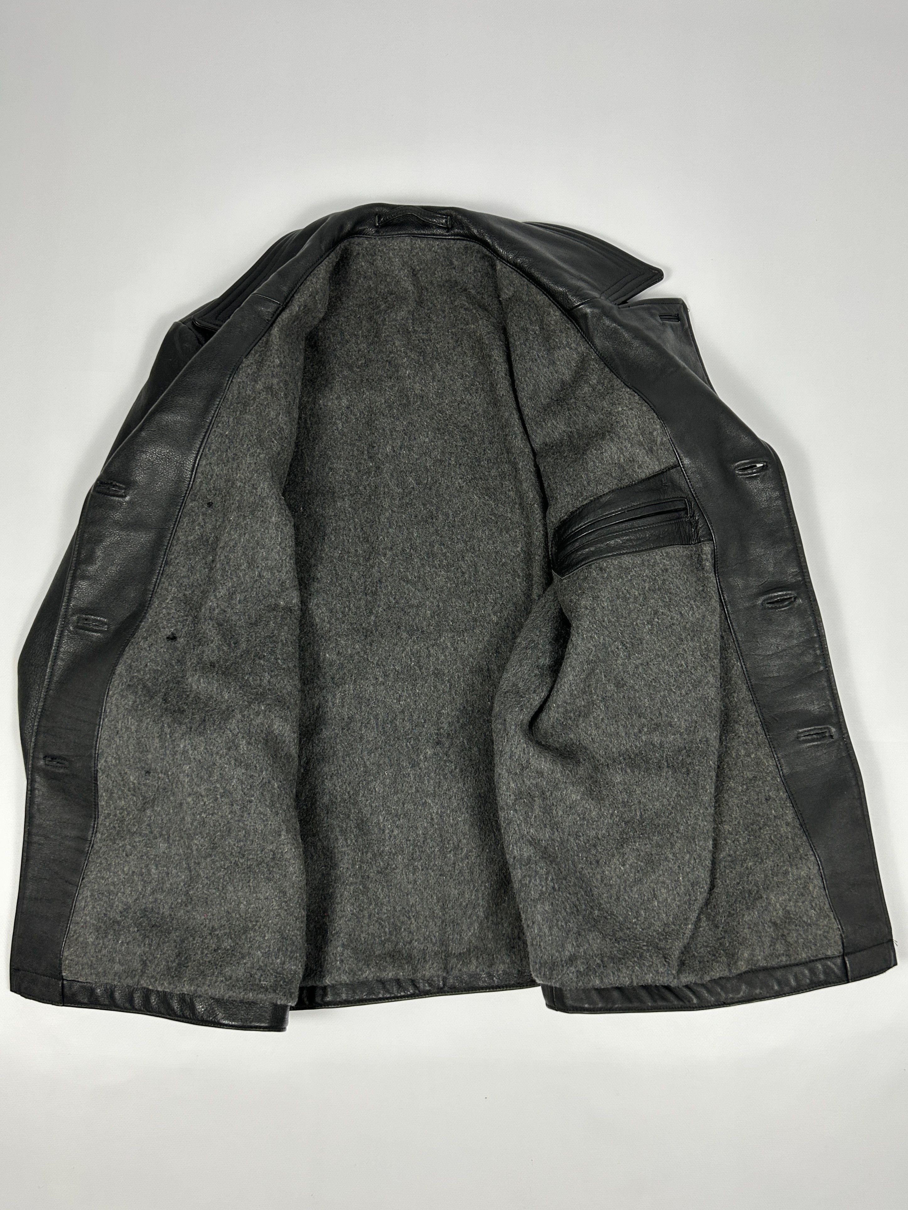 Genuine Leather Vintage black leather double breasted peacoat Size US L / EU 52-54 / 3 - 12 Thumbnail
