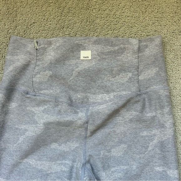 Vuori Vuori Clean Elevation Leggings Pale Heather Camo Women's Med Size 28" / US 6 / IT 42 - 15 Thumbnail