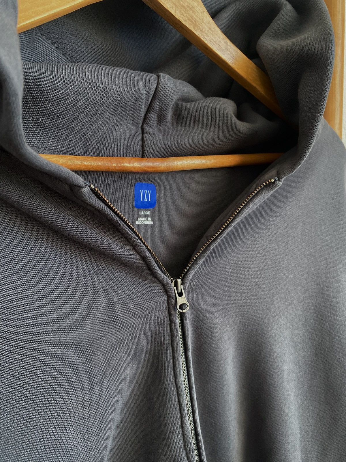 Balenciaga × Gap × Kanye West Yeezy Gap engineered by Balenciaga Zip Up Hoodie Size US L / EU 52-54 / 3 - 3 Thumbnail