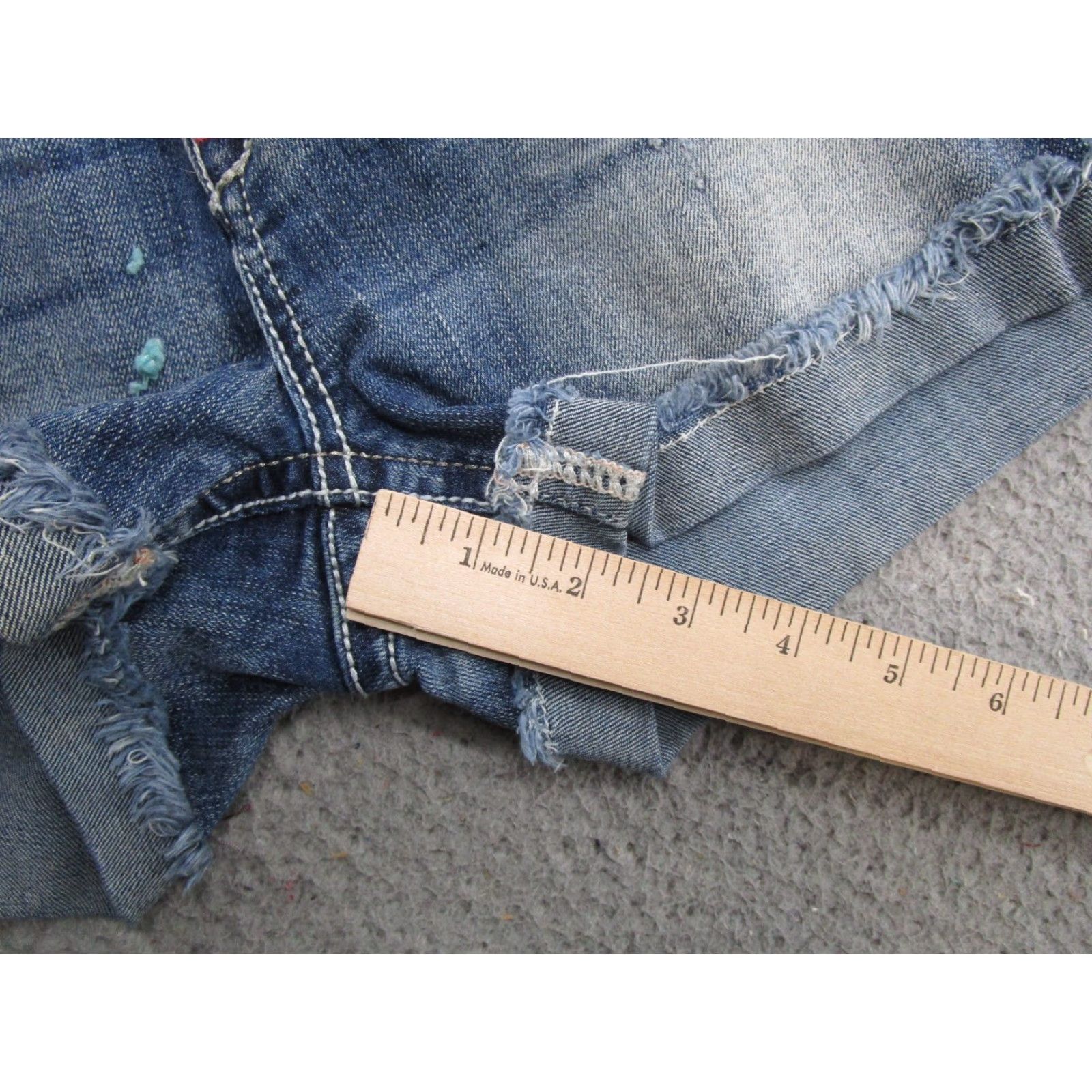 Grace in LA Grace In LA Denim Shorts Embroidered Stretch Cuffed Flap Pocket 5-Pocket Size 28 Blue Womens Casual Summer Spring Vintage: No (not vintage) Size 28" / US 6 / IT 42 - 7 Thumbnail