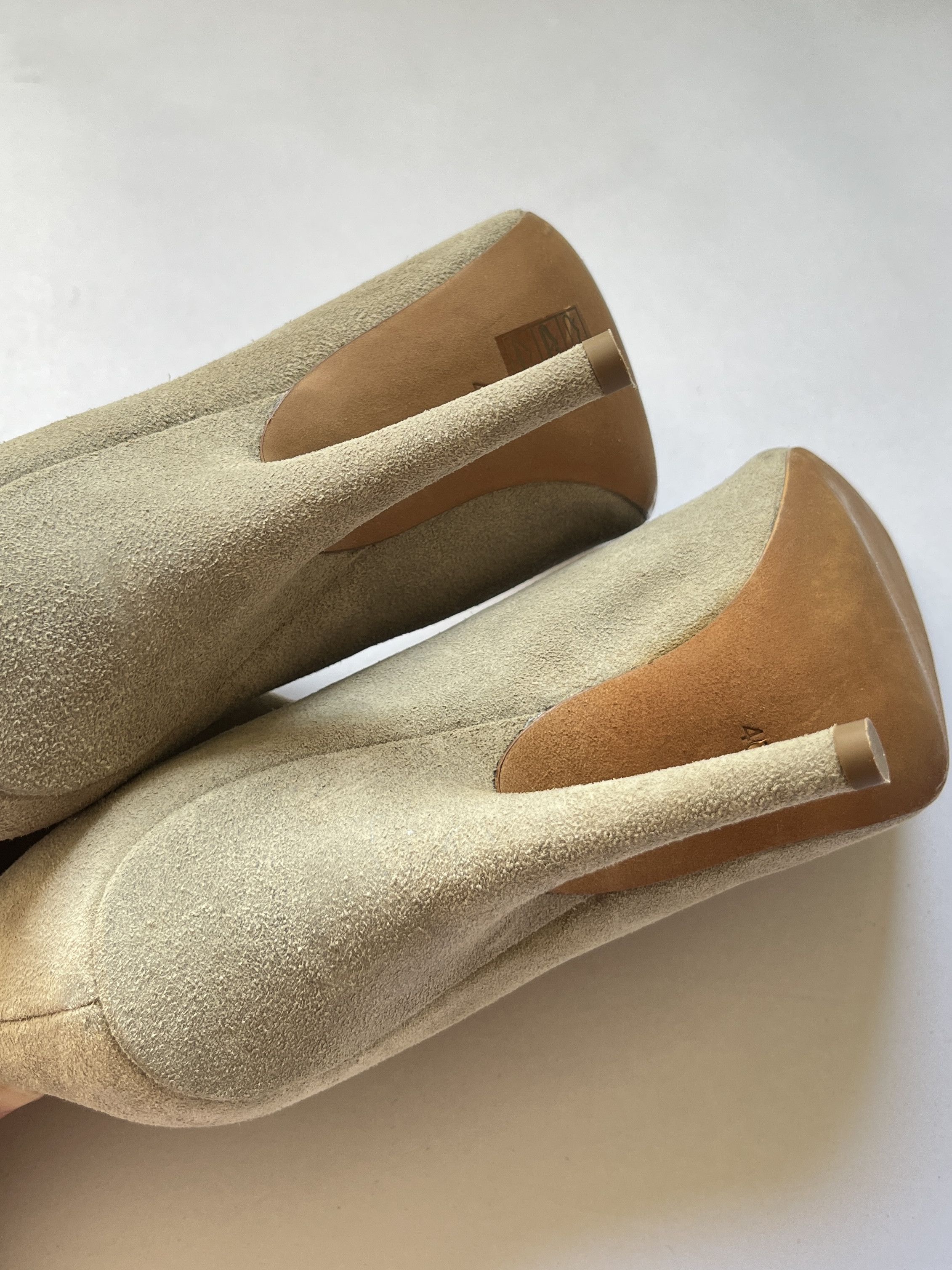 Yeezy ⚡️QUICK SALE⚡️2018 Yeezy Season 7 Beige Suede High Boots Size US 9 / IT 39 - 6 Thumbnail