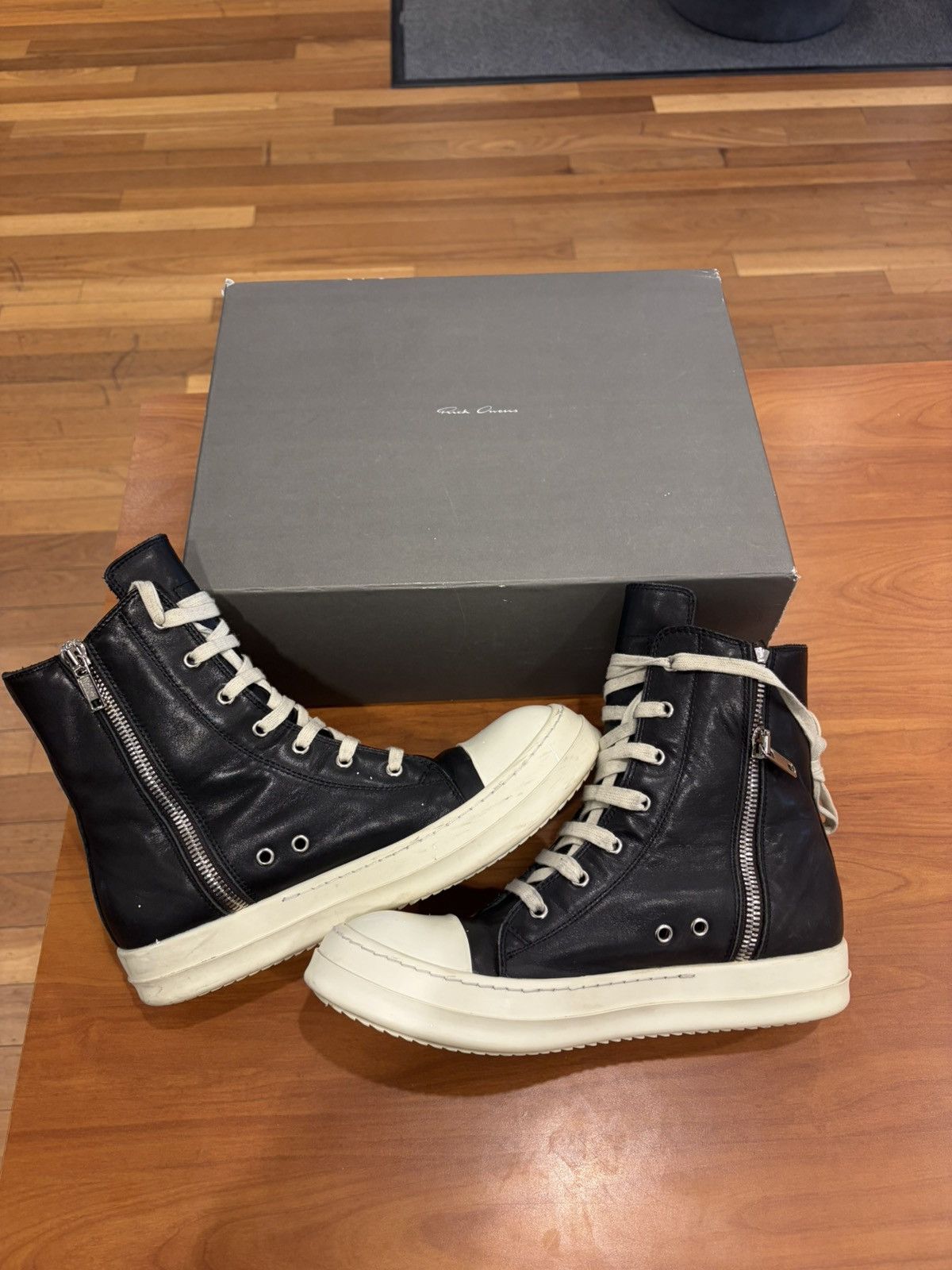 Rick Owens Rick Owens High "Black Milk" Size US 9 / EU 42 - 2 Thumbnail