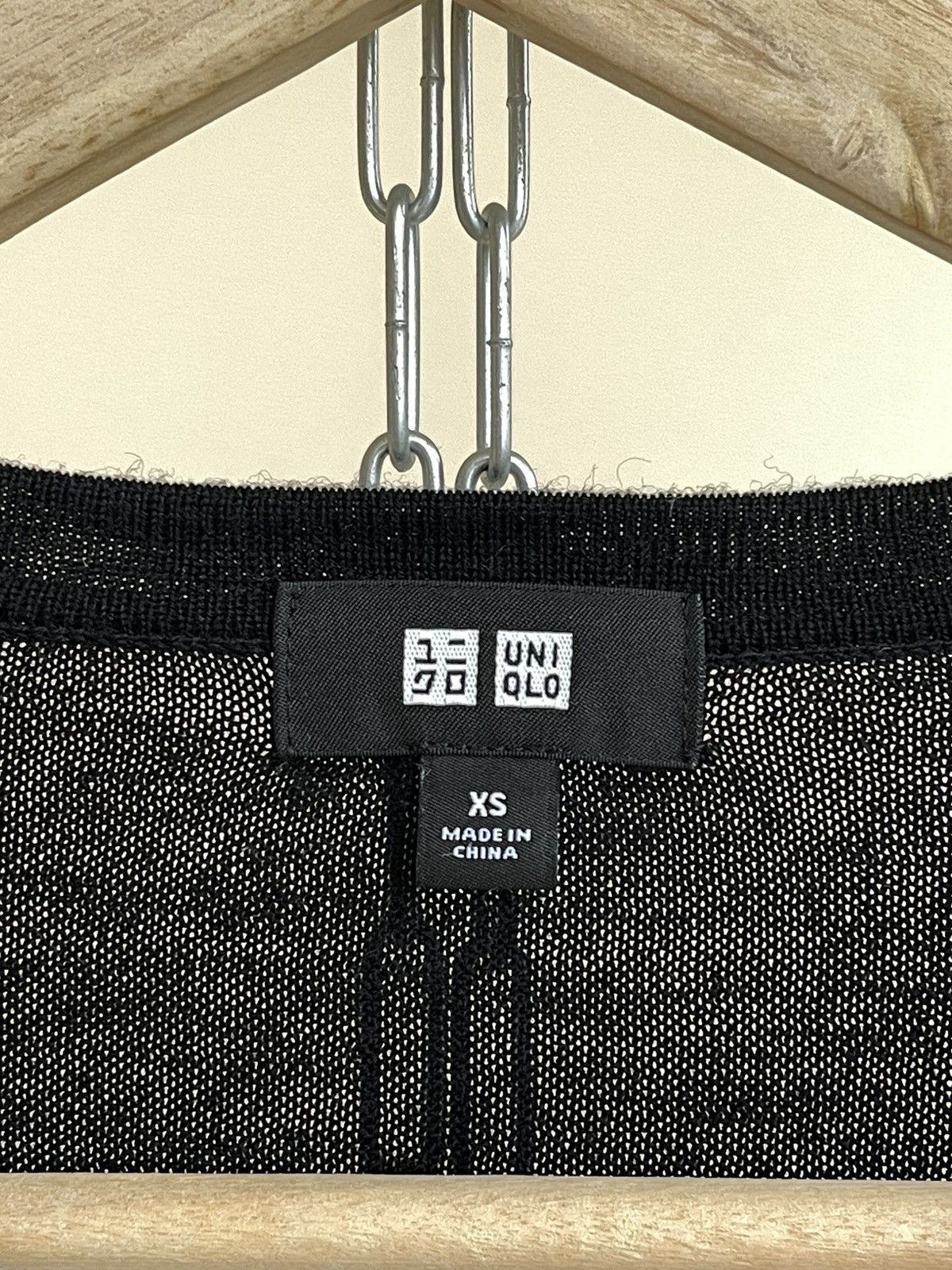 Uniqlo Uniqlo V-Neck Wool Lightweight Knit Pullover Jumper Sweater Size US XS / EU 42 / 0 - 5 Thumbnail