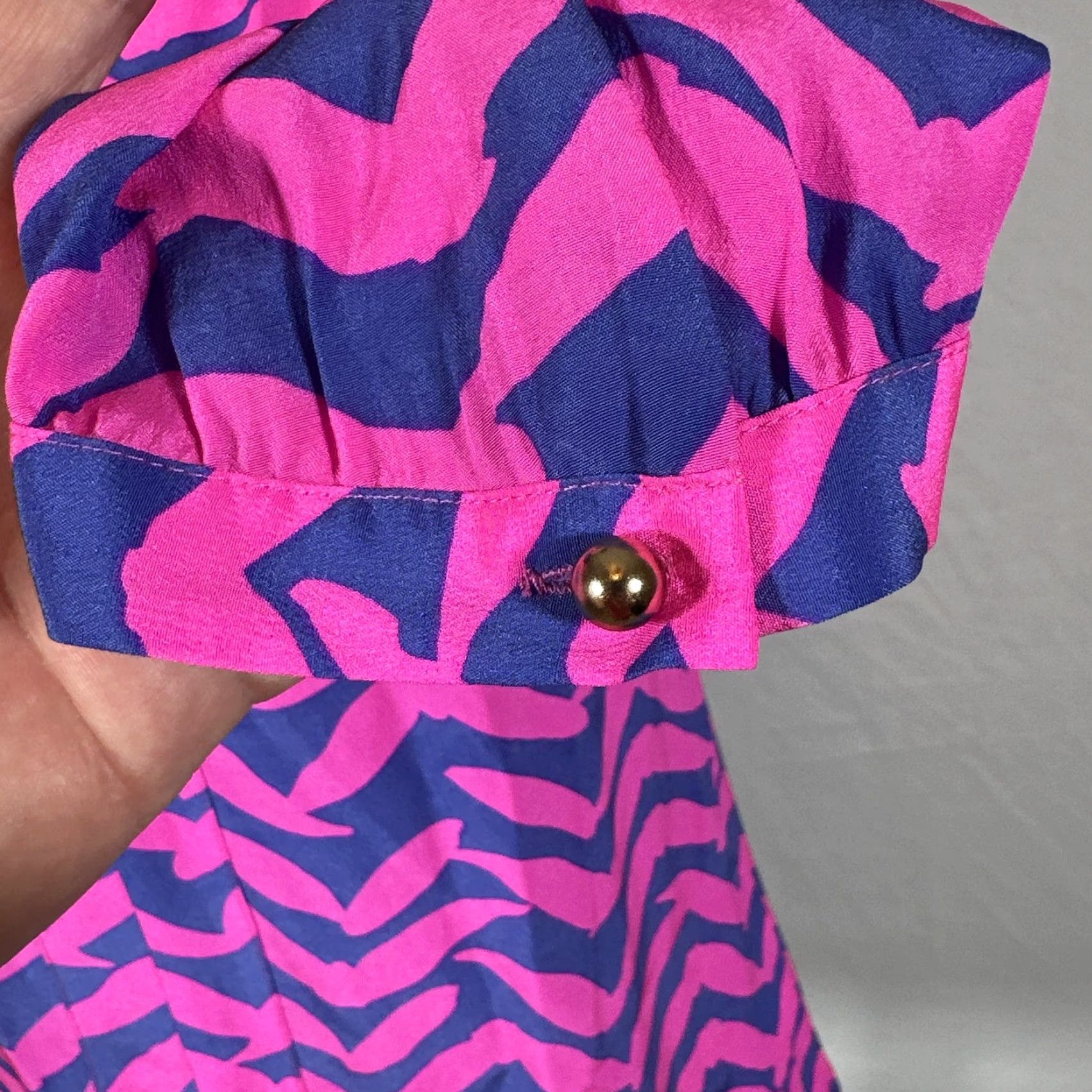 Lilly Pulitzer Lilly Pulitzer Shirt Womens XS Silk V-Neck 3/4 Sleeve Chevron Geometric Tunic Blouse Pink Purple Womens Size XS / US 0-2 / IT 36-38 - 2 Thumbnail