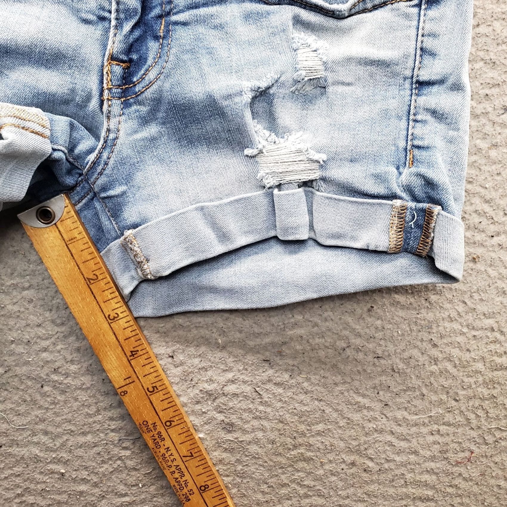 Vintage Aéropostale Shorts Womens 0 Blue Denim Distressed Folded Hem Low Rise 5-Pocket Size 25" / US 0 / IT 36 - 4 Thumbnail