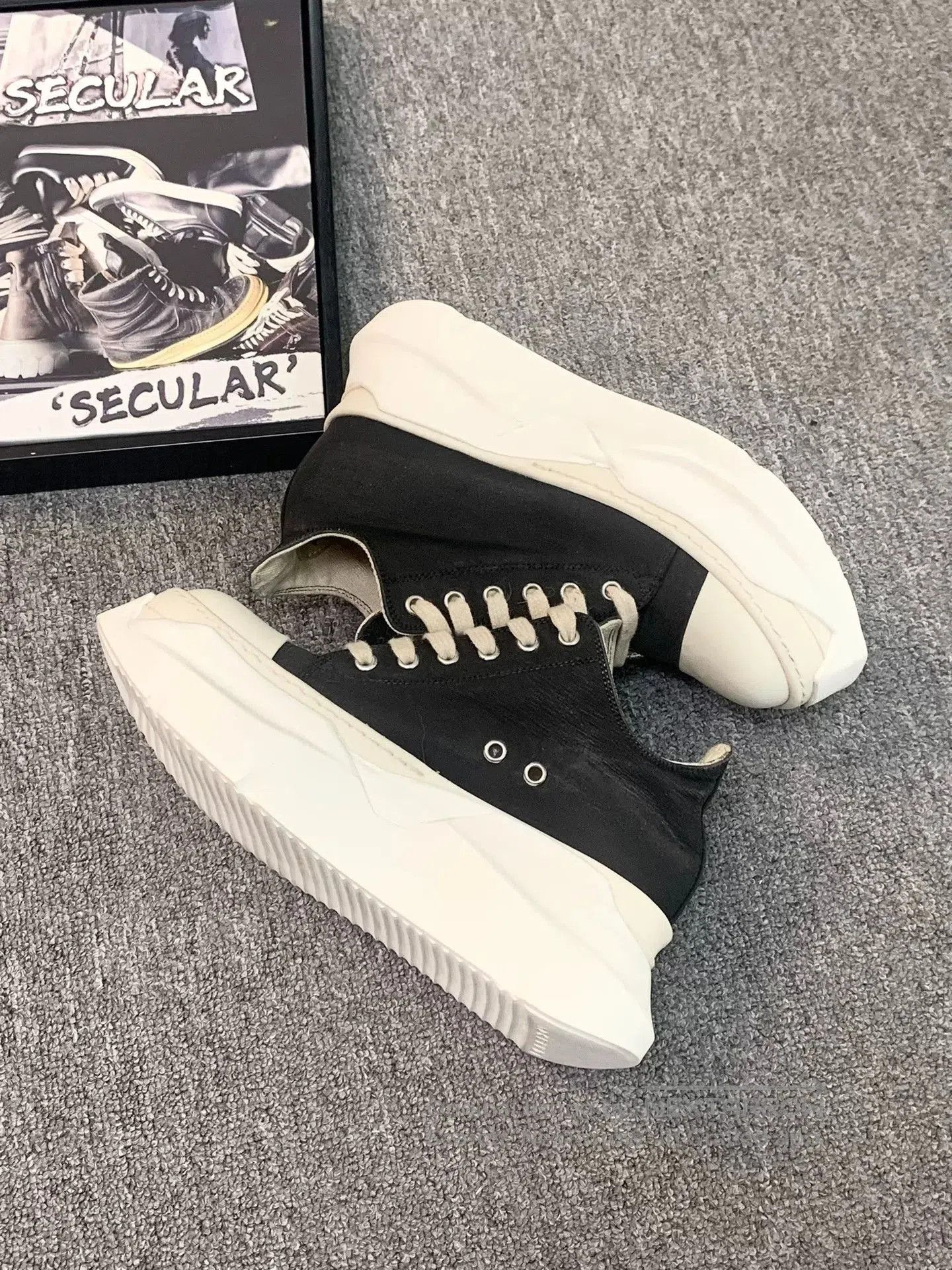 Rick Owens Rick Owens Thick Sole Low. Size US 5 / IT 35 - 6 Thumbnail