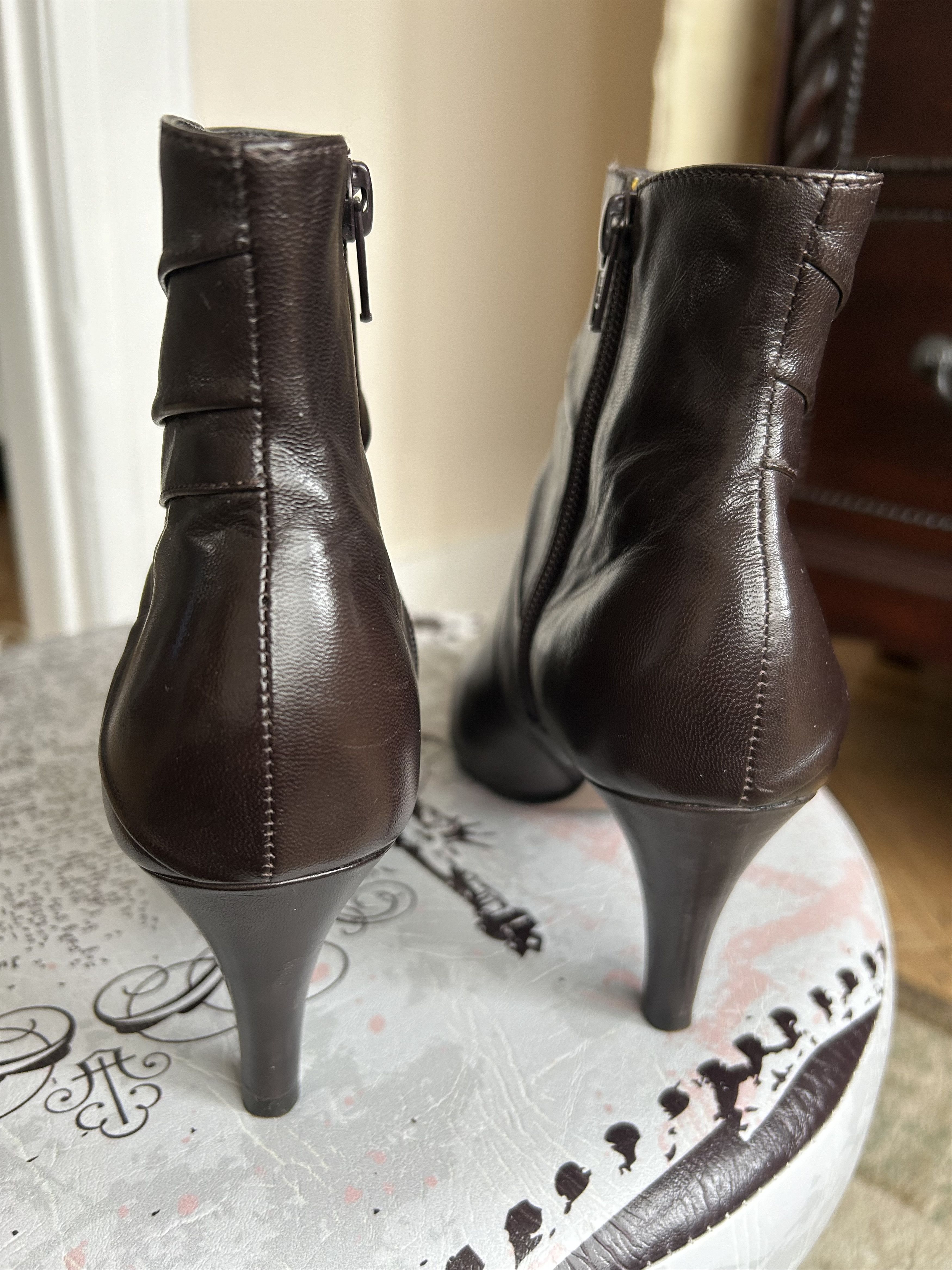 Other Antonio Melani Dark Brown Leather Ankle Booties 7.5 Heels Size US 7.5 / IT 37.5 - 3 Thumbnail