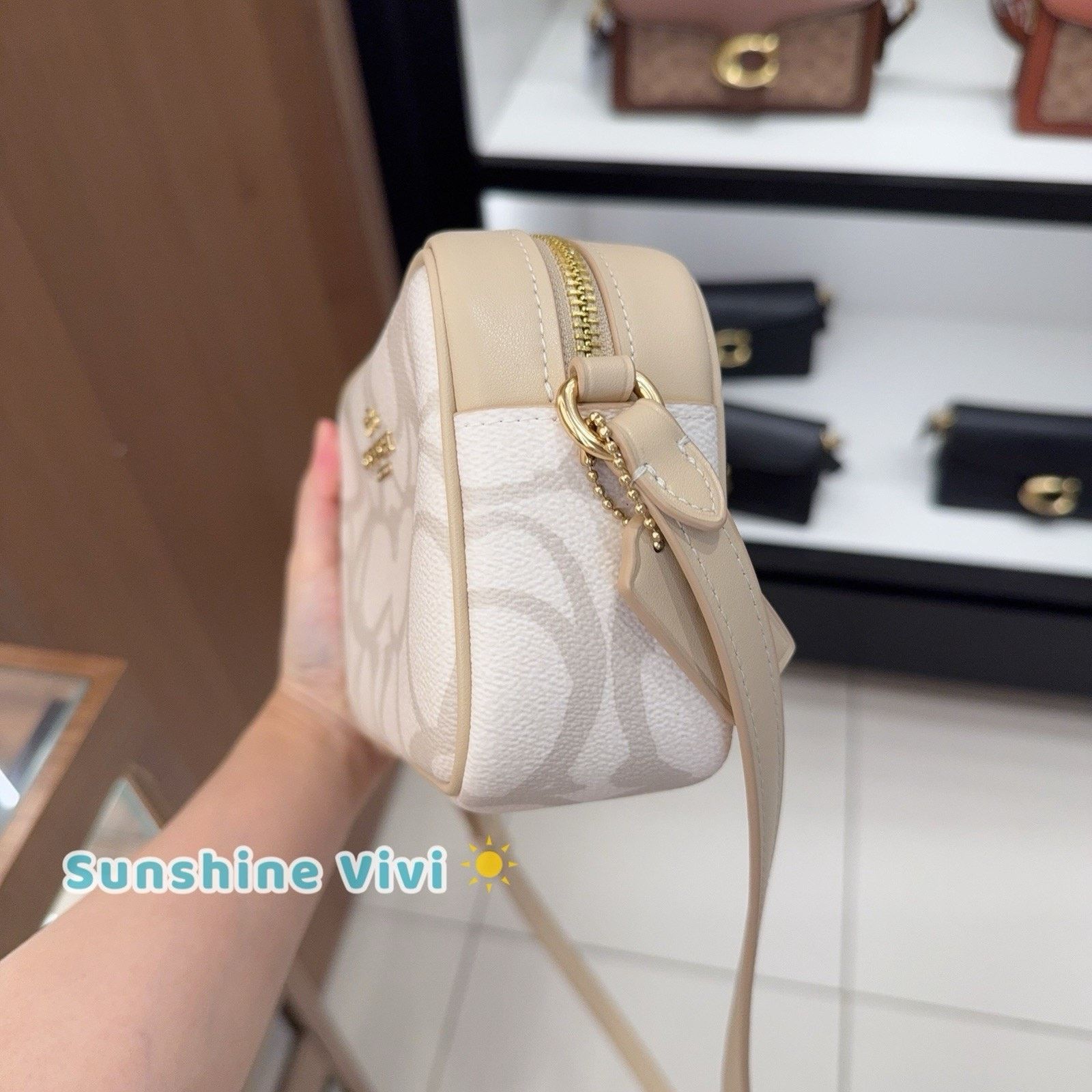 Coach NWT COACH Mini Jamie Camera Bag Canvas CBL94 Gold/Ivory Size ONE SIZE - 2 Thumbnail