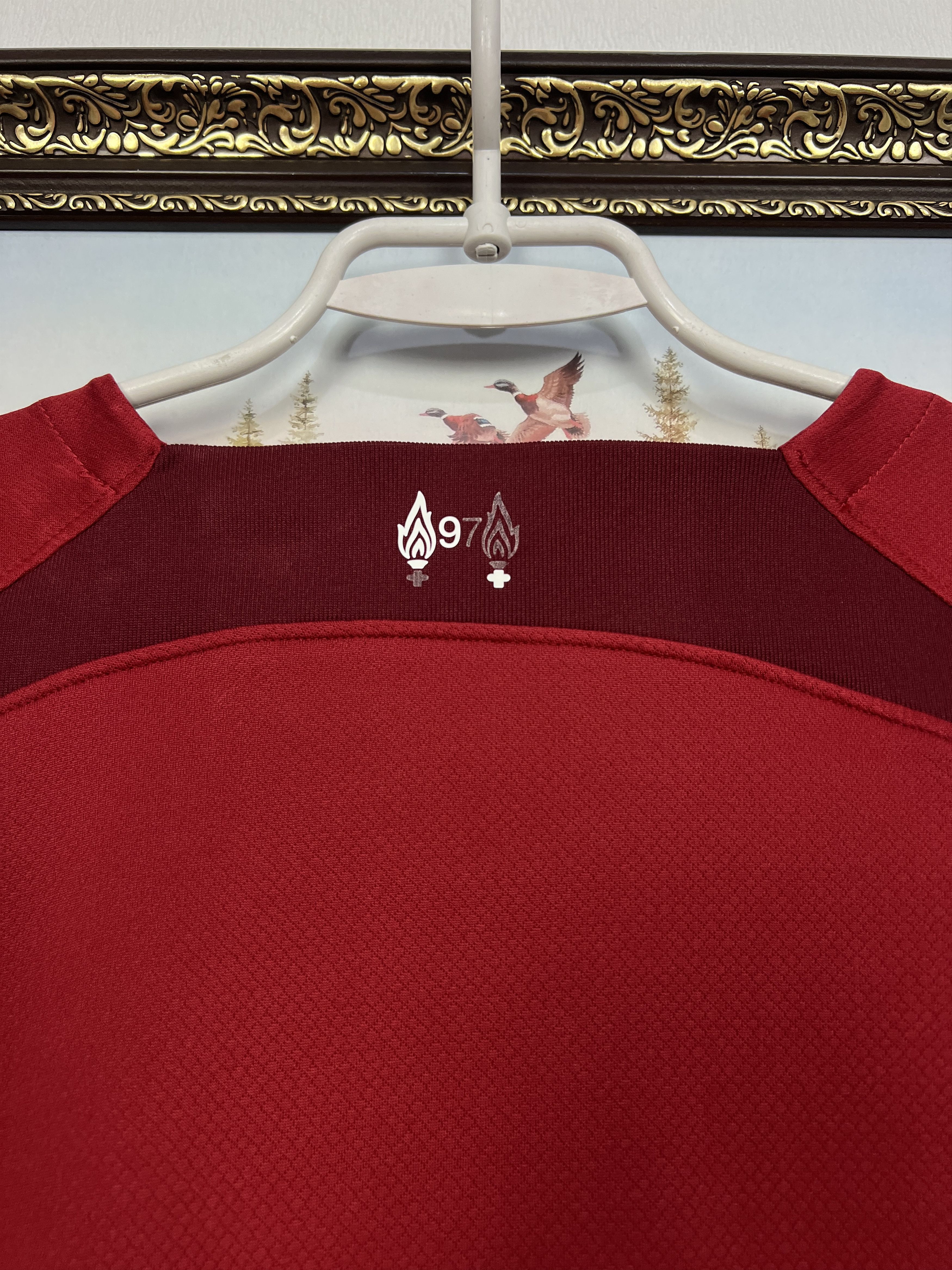 Nike Liverpool Home football shirt 2022 Soccer Nike Jersey Trikot Size US XXL / EU 58 / 5 - 9 Thumbnail