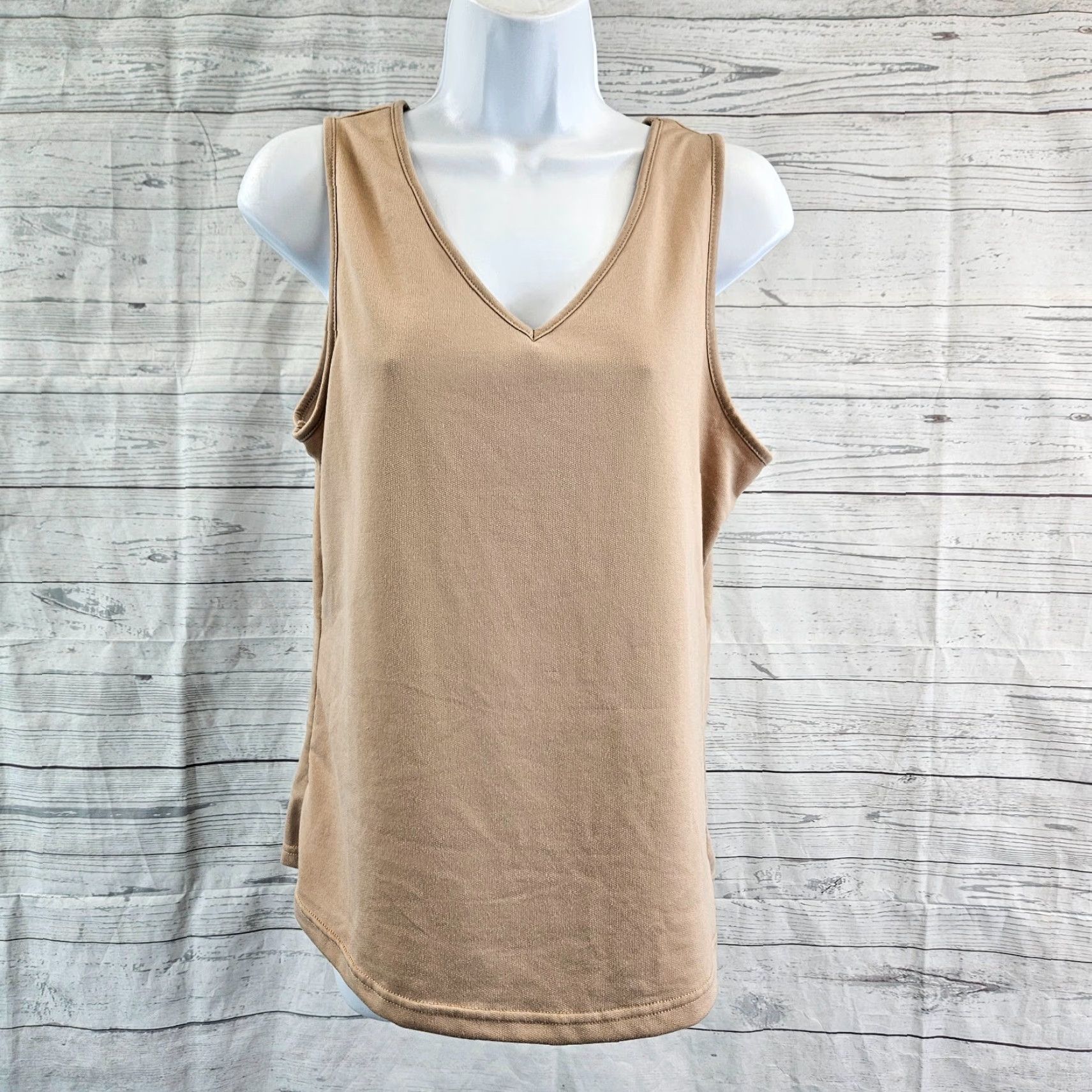 NYDJ NYDJ Womens Tank Top Size S Solid Tan V-Neck Sleeveless Short Length Brown Polyester Shirt Womens Boys? Size S / US 4 / IT 40 - 2 Thumbnail
