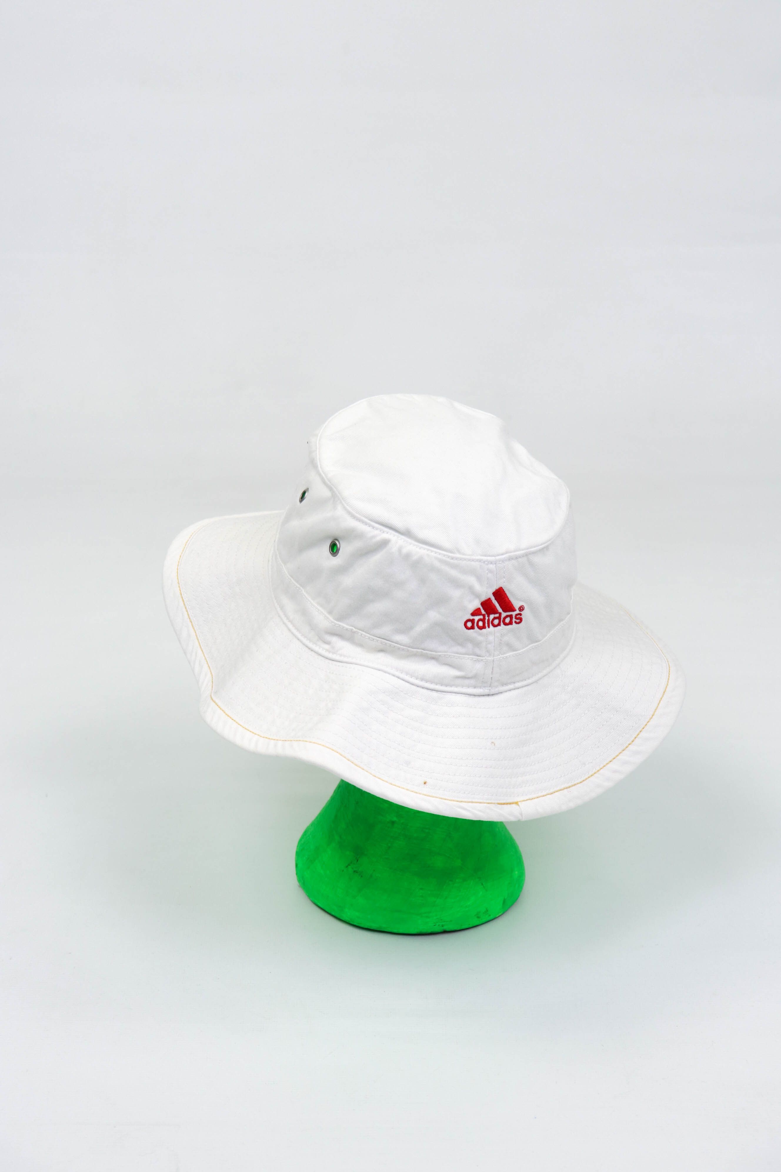 Adidas Adidas Headwear Vintage 00s England NFT 3 Lions Bucket Hat Size ONE SIZE - 2 Thumbnail