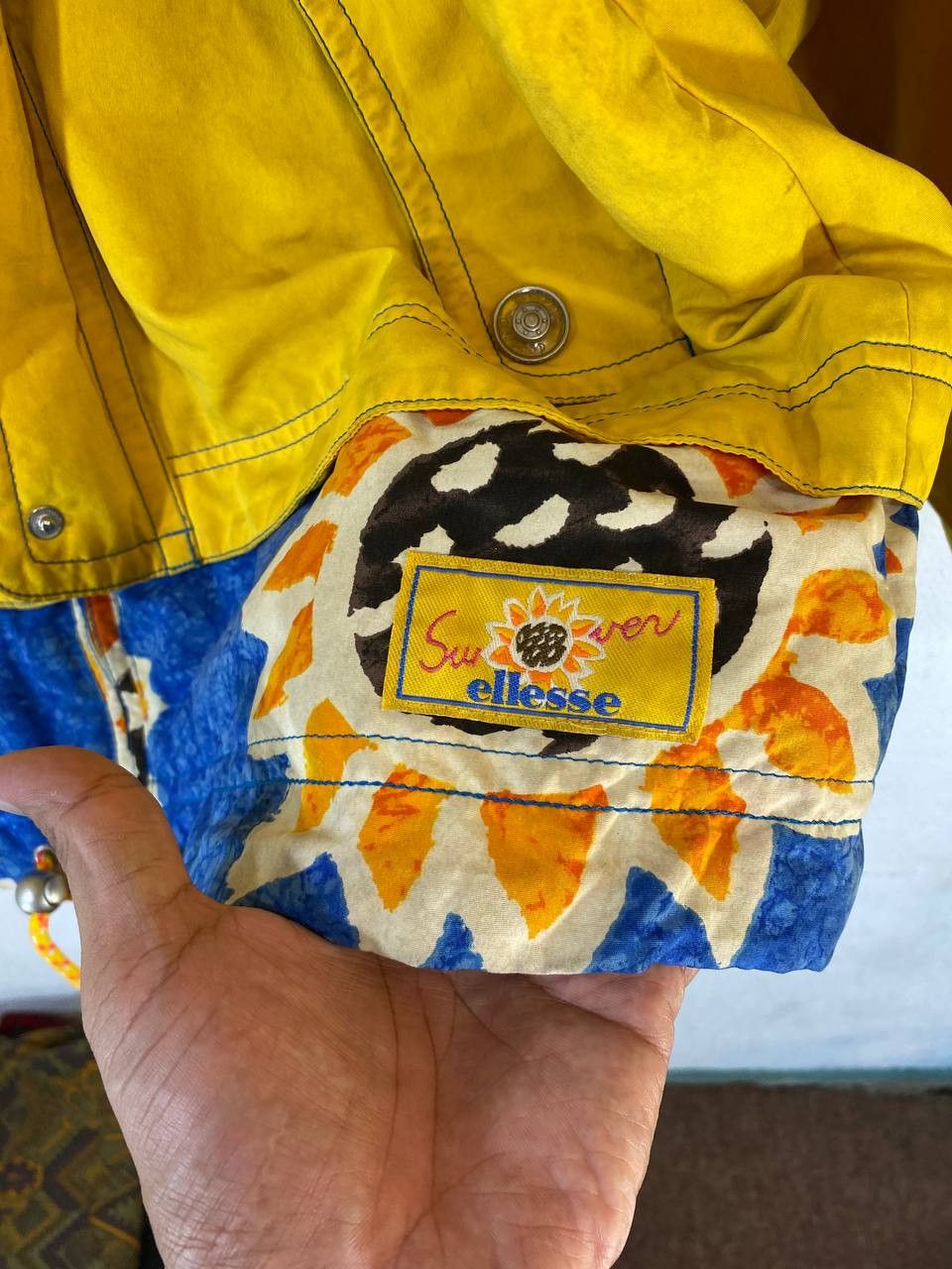 Ellesse vintage ellesse sunflower jacket very nice design Size US L / EU 52-54 / 3 - 13 Thumbnail