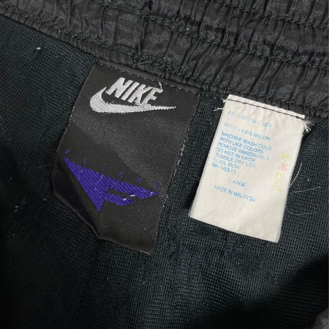 Vintage Vintage 90s Nike Flight Embroidered Swoosh Nylon Shorts Size US 34 / EU 50 - 3 Thumbnail