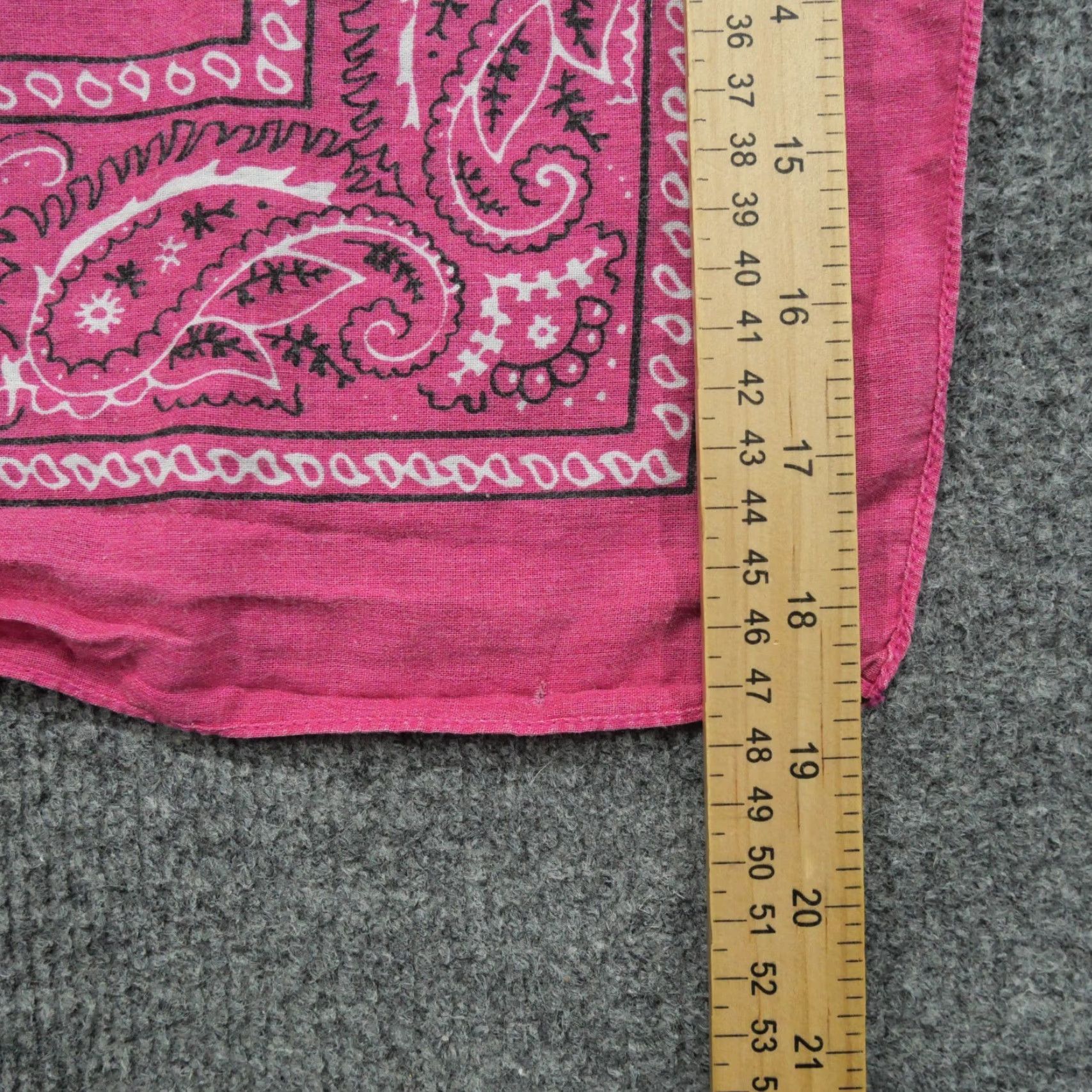 Vintage VINTAGE Paris Bandana Pink Paisley Handkerchief Men One Size Cotton Paisley Patterned Bandana Pink Vintage Paris Size ONE SIZE - 4 Thumbnail