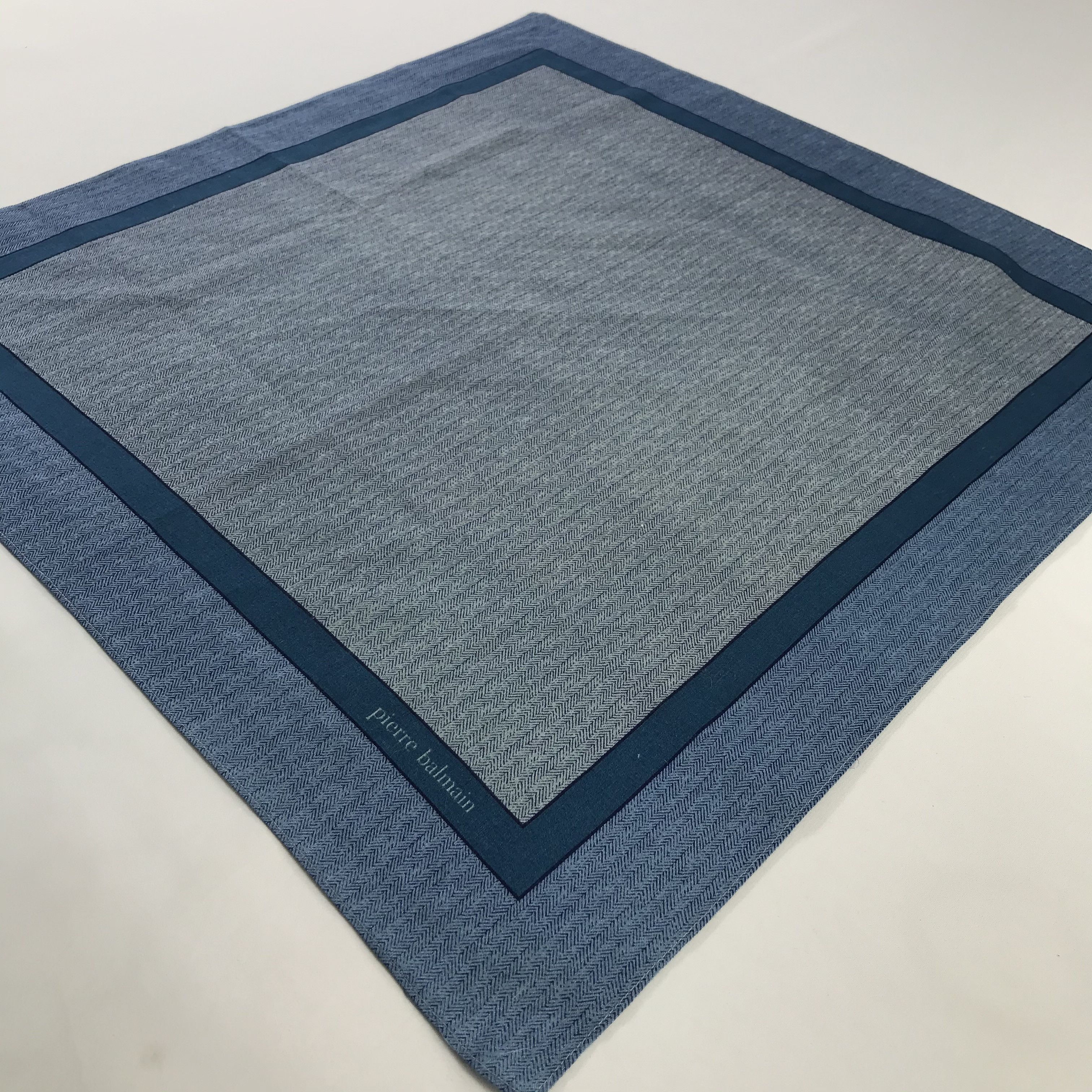 Pierre Balmain × Vintage Pierre Balmain Bandana / Handkerchief / Neckerchief - S377 Size ONE SIZE - 1 Thumbnail