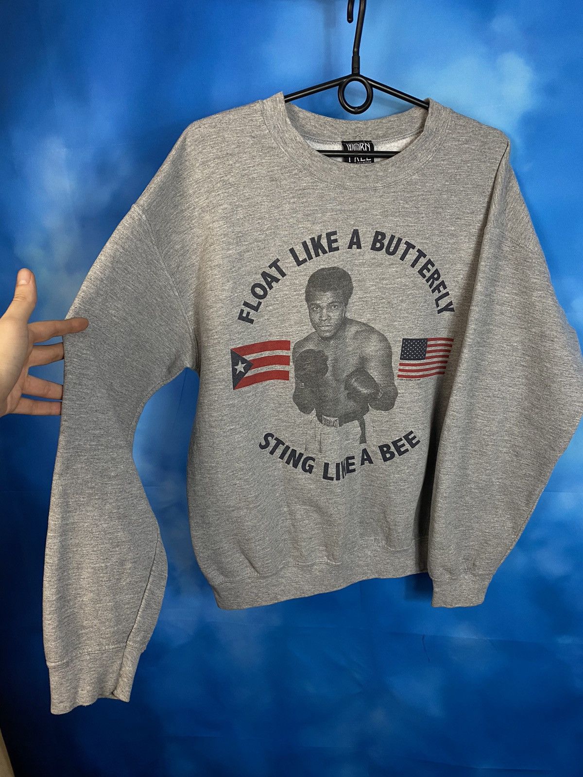 Vintage 1990s Muhammad Ali Boxing legend sweatshirt Size US M / EU 48-50 / 2 - 2 Thumbnail