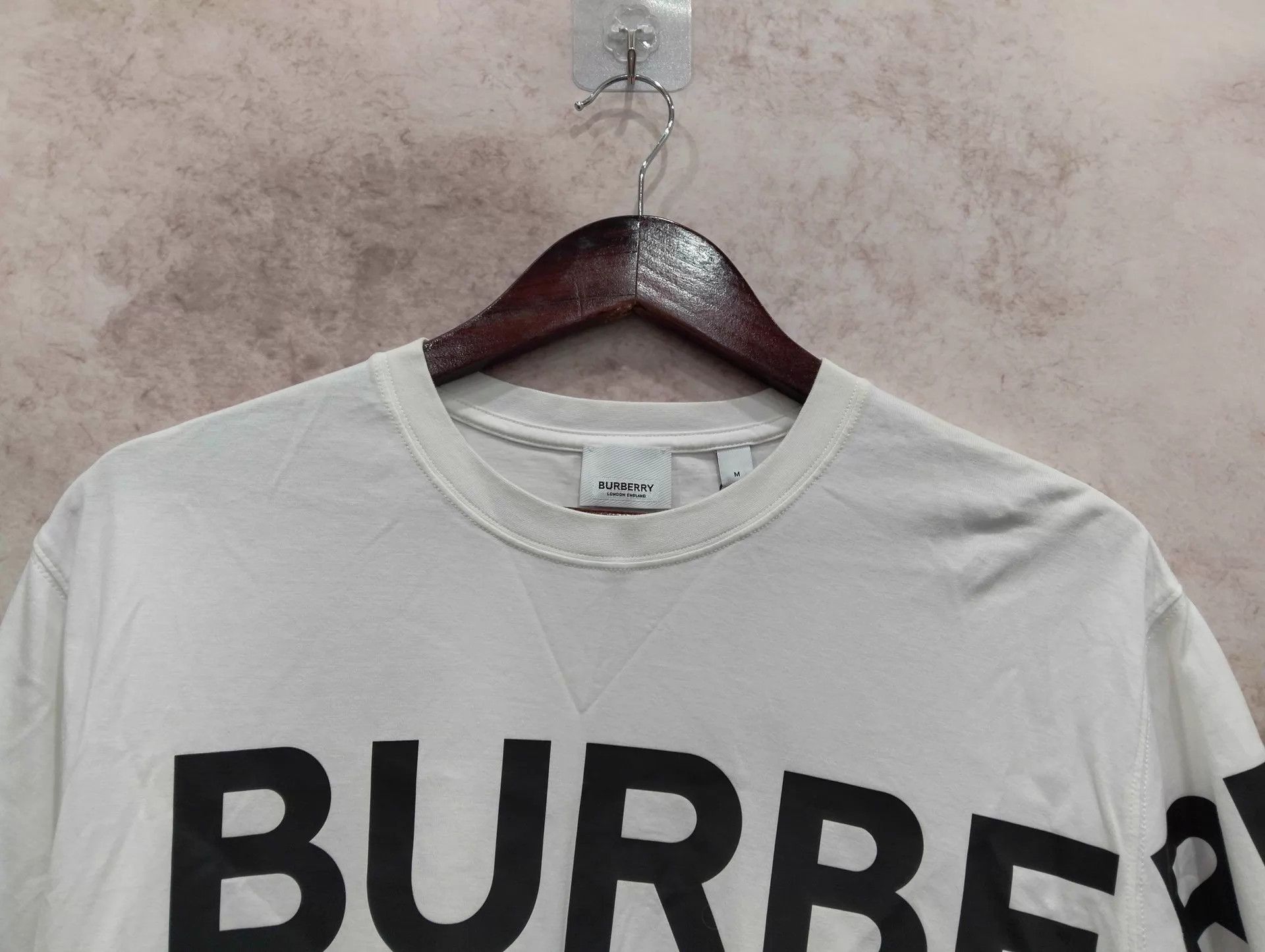 Burberry Burberry White Logo Print Crewneck T-Shirt XS Size US XS / EU 42 / 0 - 3 Thumbnail