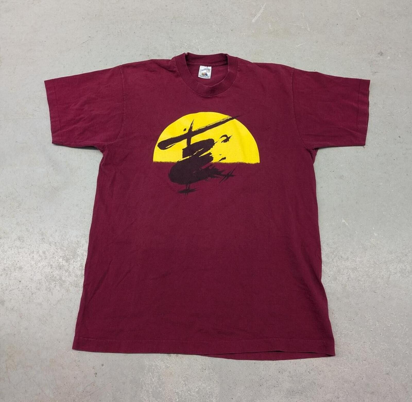 Fruit Of The Loom Vintage 1988 Miss Saigon Toronto Theater Performace T-shirt Size US L / EU 52-54 / 3 - 1 Thumbnail
