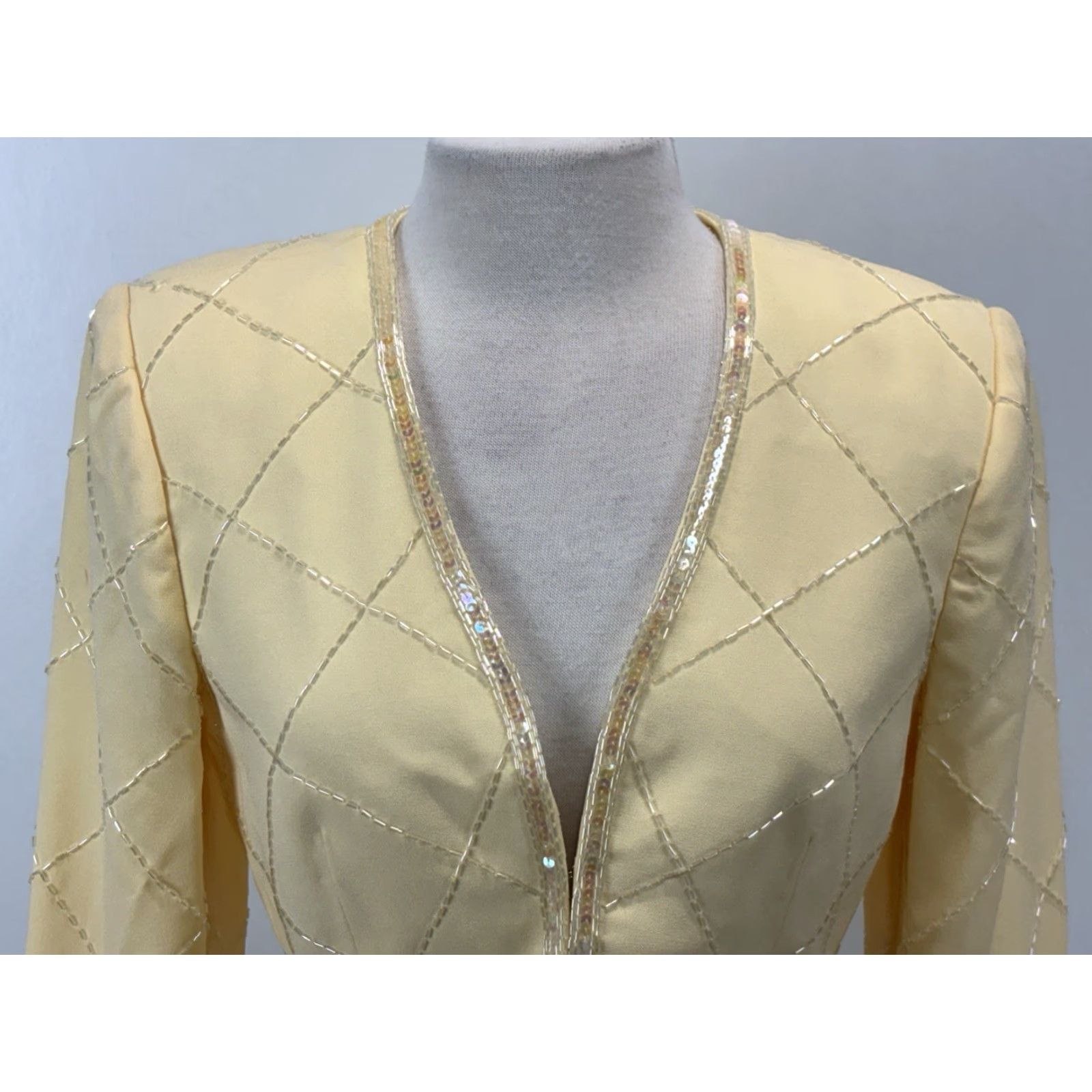 Vintage VINTAGE Lillie Rubin Bolero Jacket Sz 6 Women’s Yellow Beaded Lined Short 90s Size M / US 6-8 / IT 42-44 - 5 Thumbnail