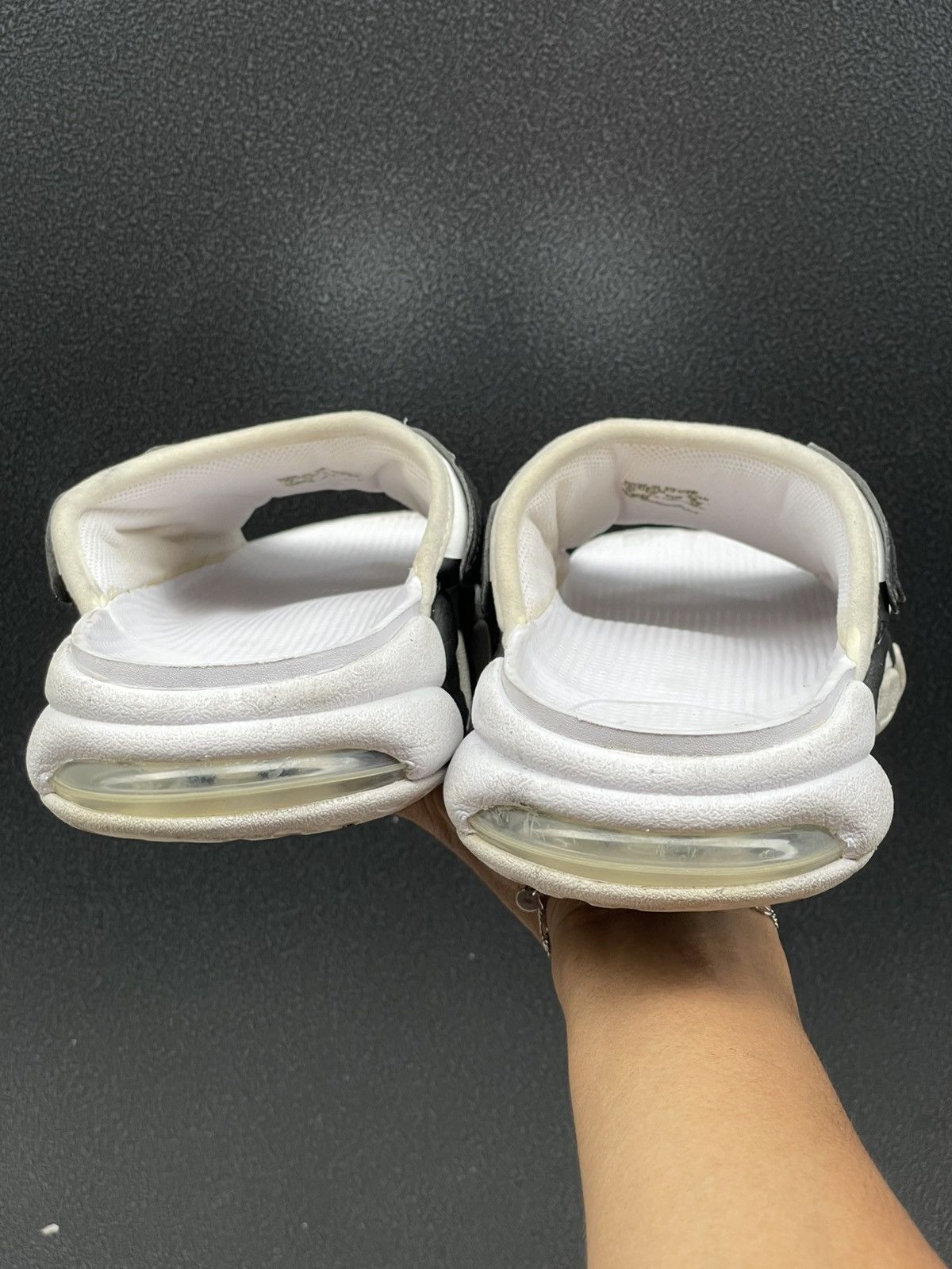 Nike Nike Air More Uptempo Slide Size US 8 / EU 41 - 4 Thumbnail