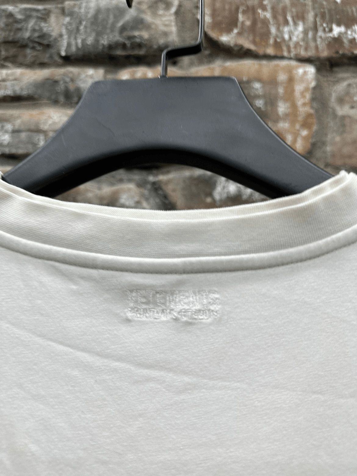 Vetements Vetements company name Tee - DMC Size US L / EU 52-54 / 3 - 8 Thumbnail