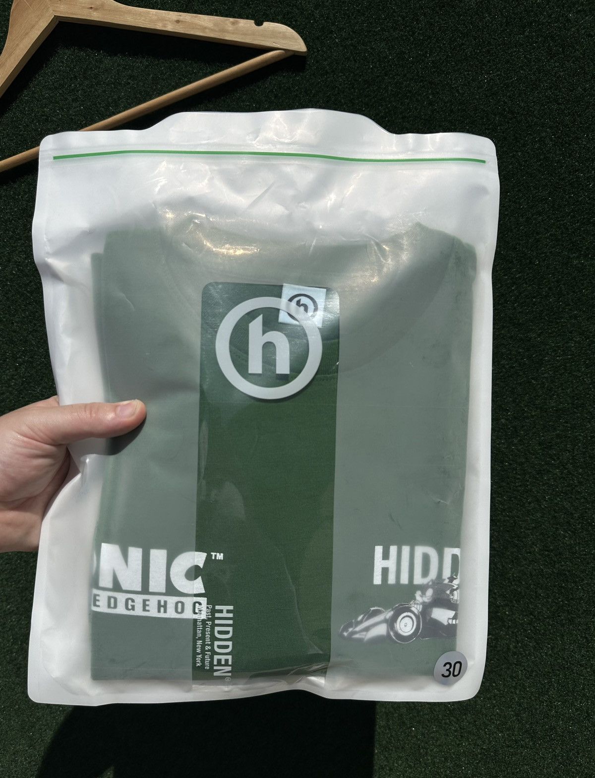 HIDDEN HIDDEN NY SEGA TEE SONIC Size US M / EU 48-50 / 2 - 5 Thumbnail