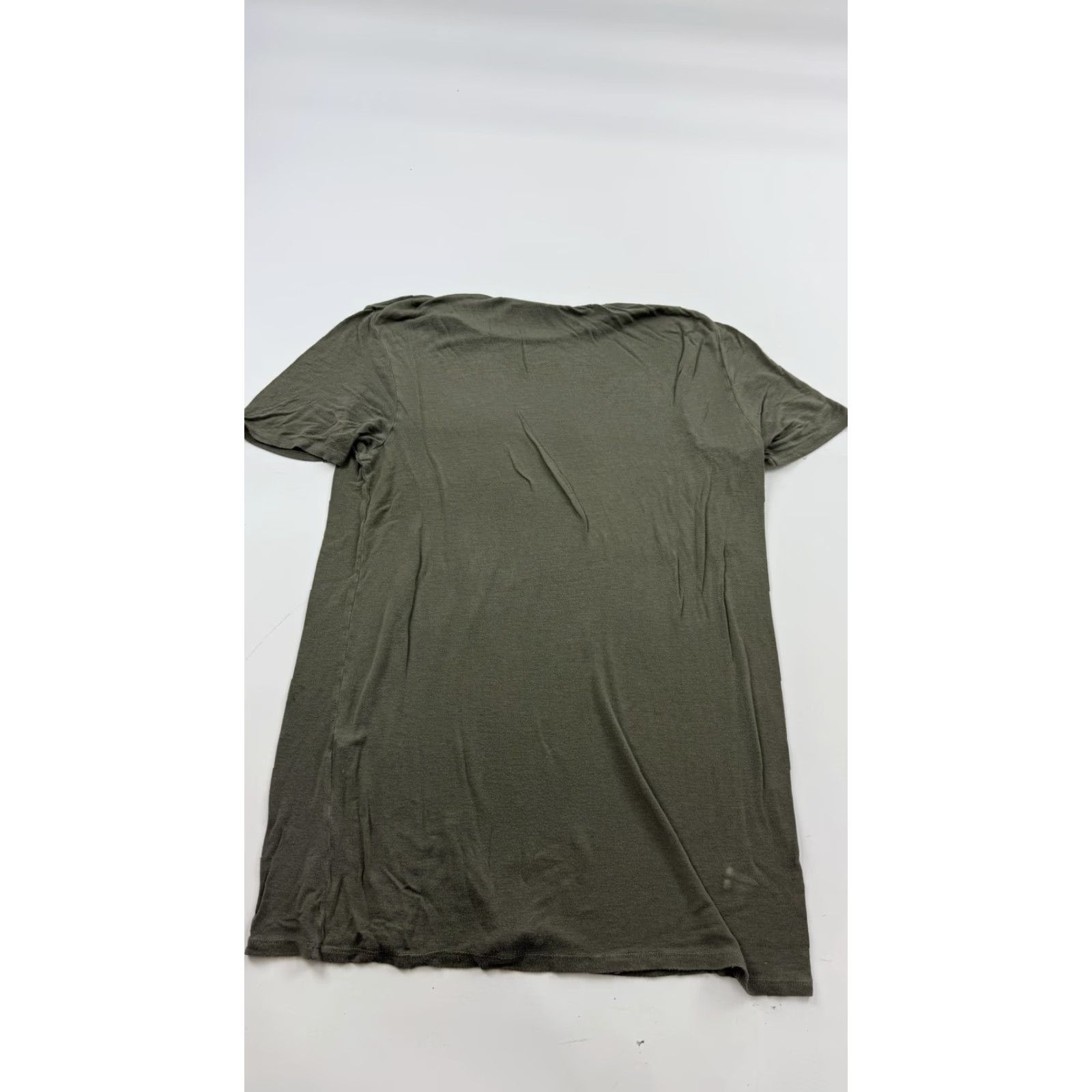 Brandy Melville Brandy Melville Shirt Womens One Size Relaxed Fit Made Italy Soft Tee Size ONE SIZE - 5 Thumbnail