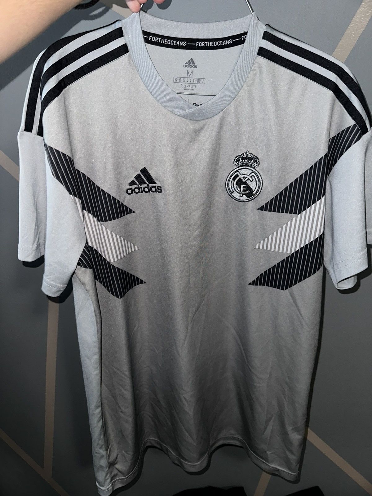 Adidas real madrid 2020 parley training top Size US M / EU 48-50 / 2 - 2 Thumbnail