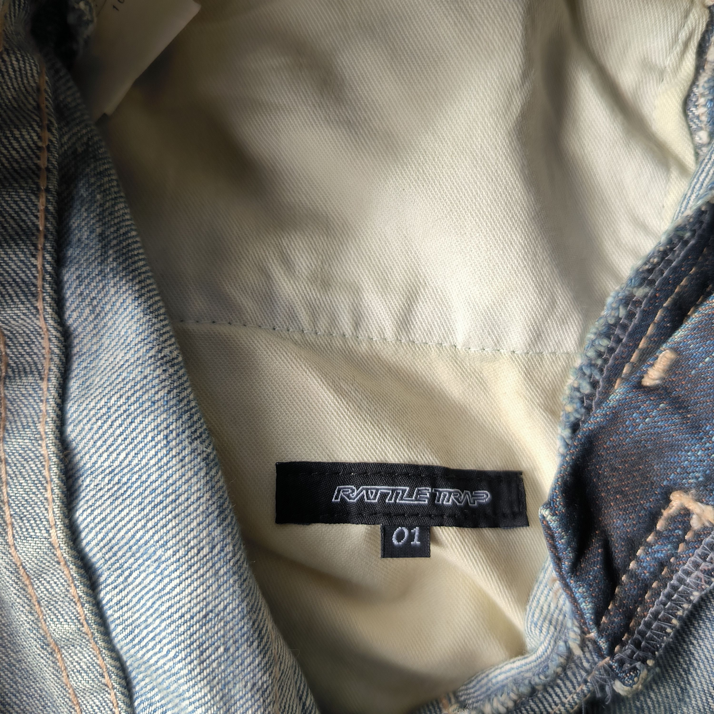 Japanese Brand Vintage 2000s RATTLE TRAP Distressed Flared Jeans Size US 32 / EU 48 - 5 Thumbnail