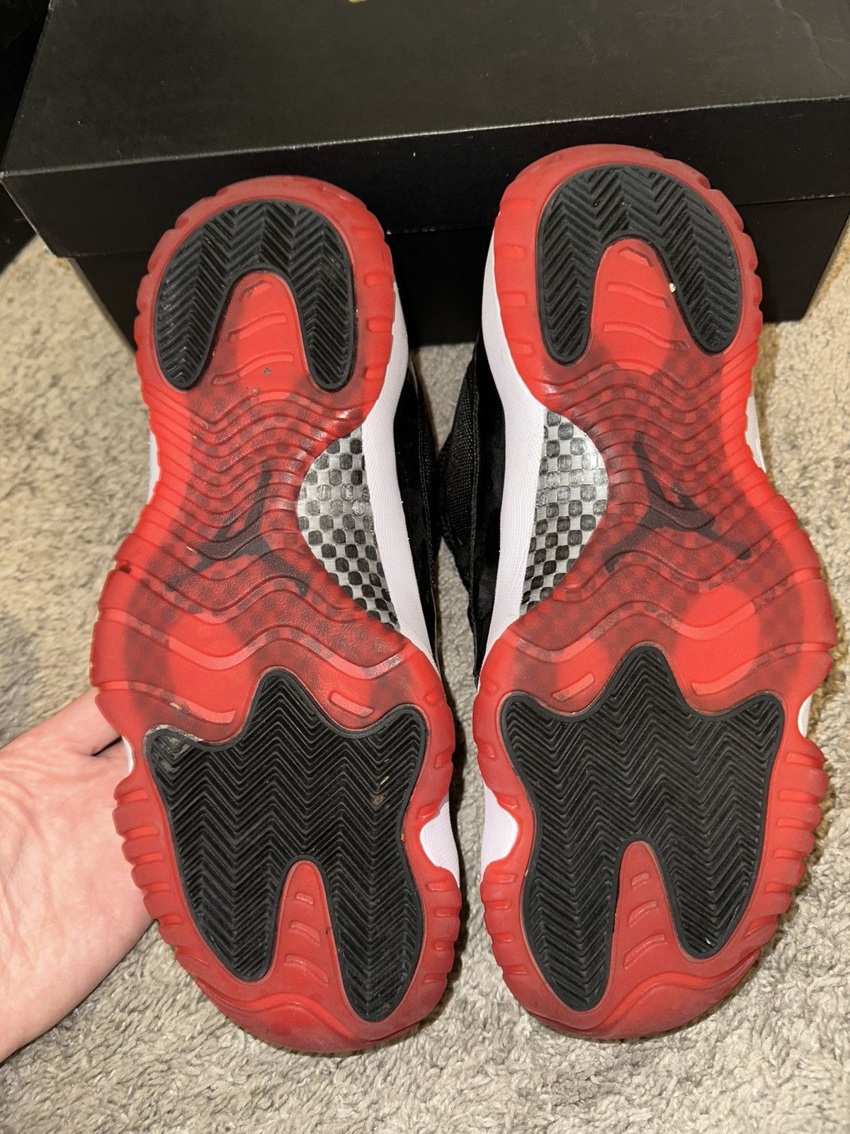 Jordan Brand Jordan 11 Low Bred Size US 8 / EU 41 - 5 Thumbnail