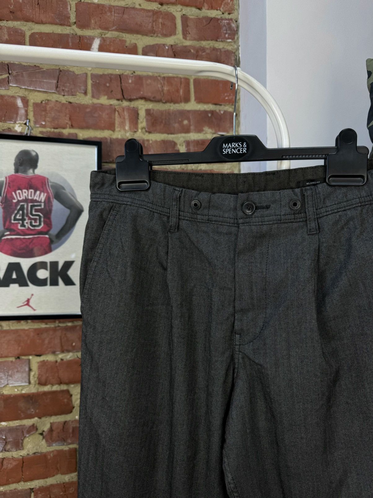 Hugo Boss HUGO BOSS Dark Grey Striped Lightweight Casual Cropped Pants Size US 31 - 7 Thumbnail